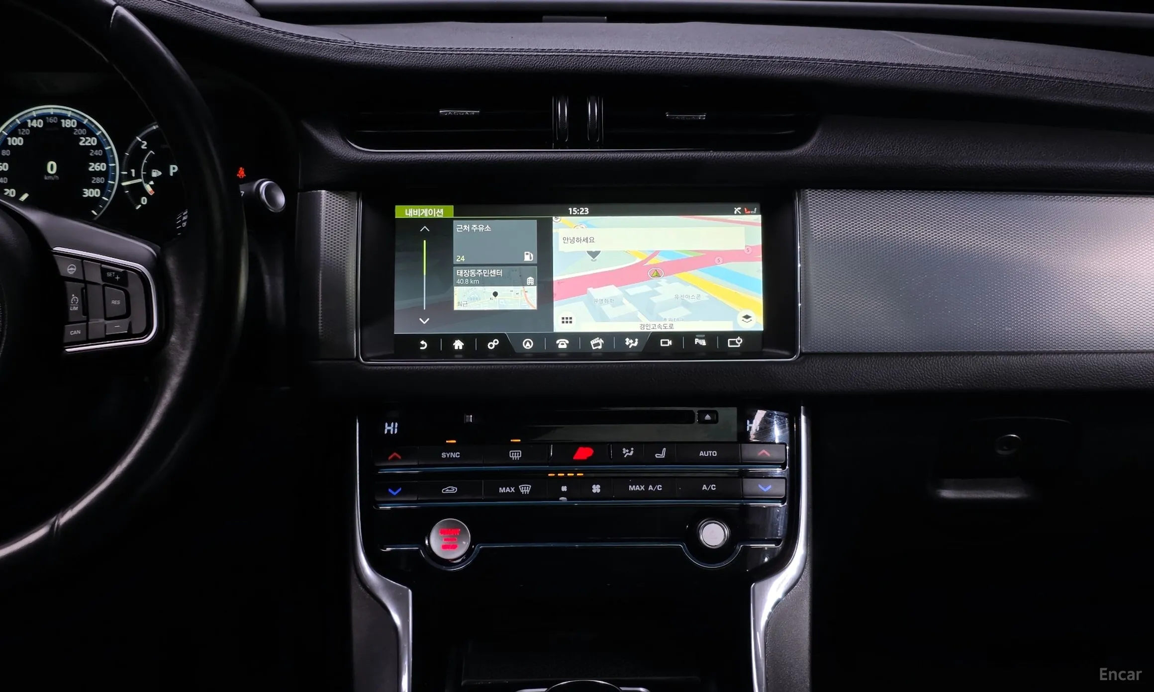 Jaguar XF (x260) превью 14