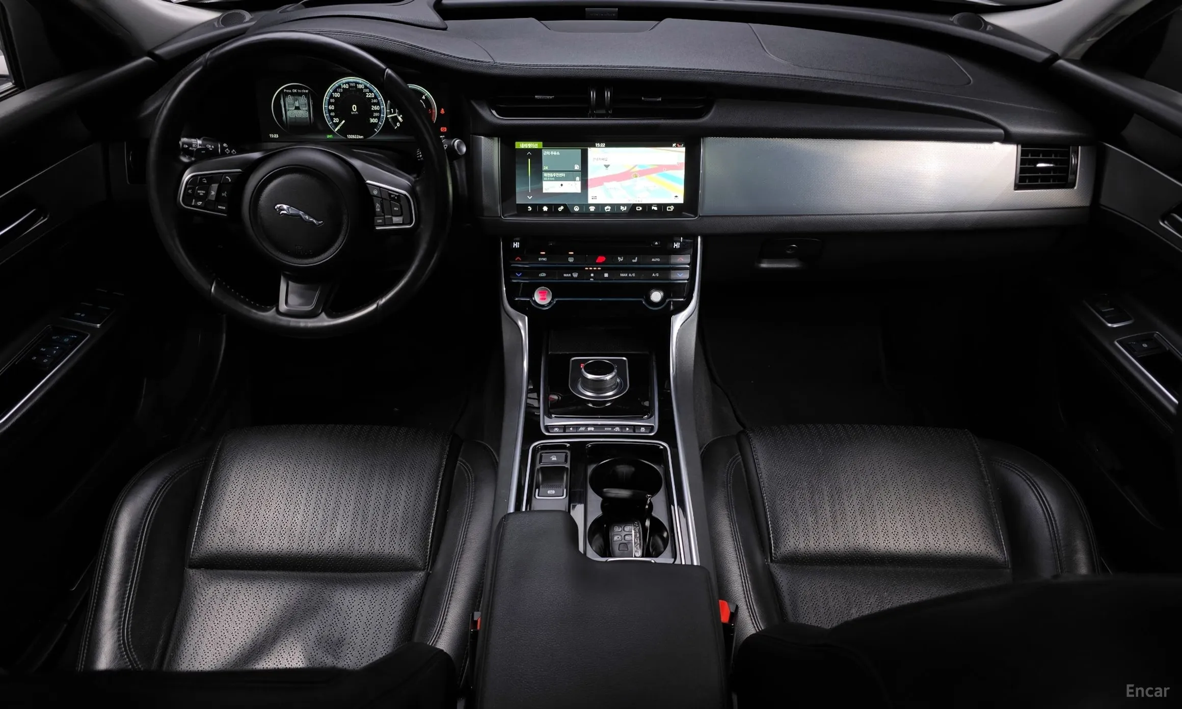 Jaguar XF (x260) превью 7