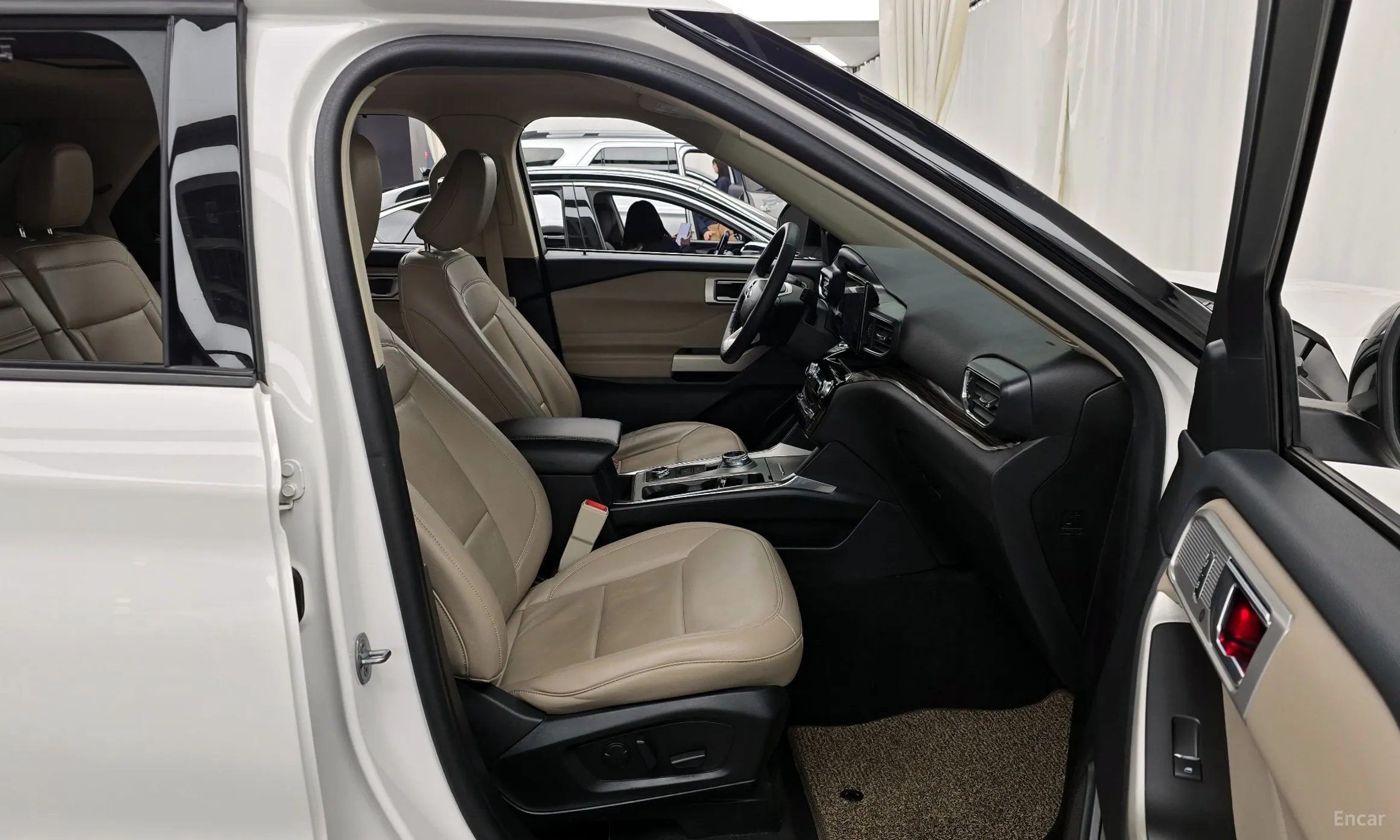 Ford Explorer 6th Generation превью 11