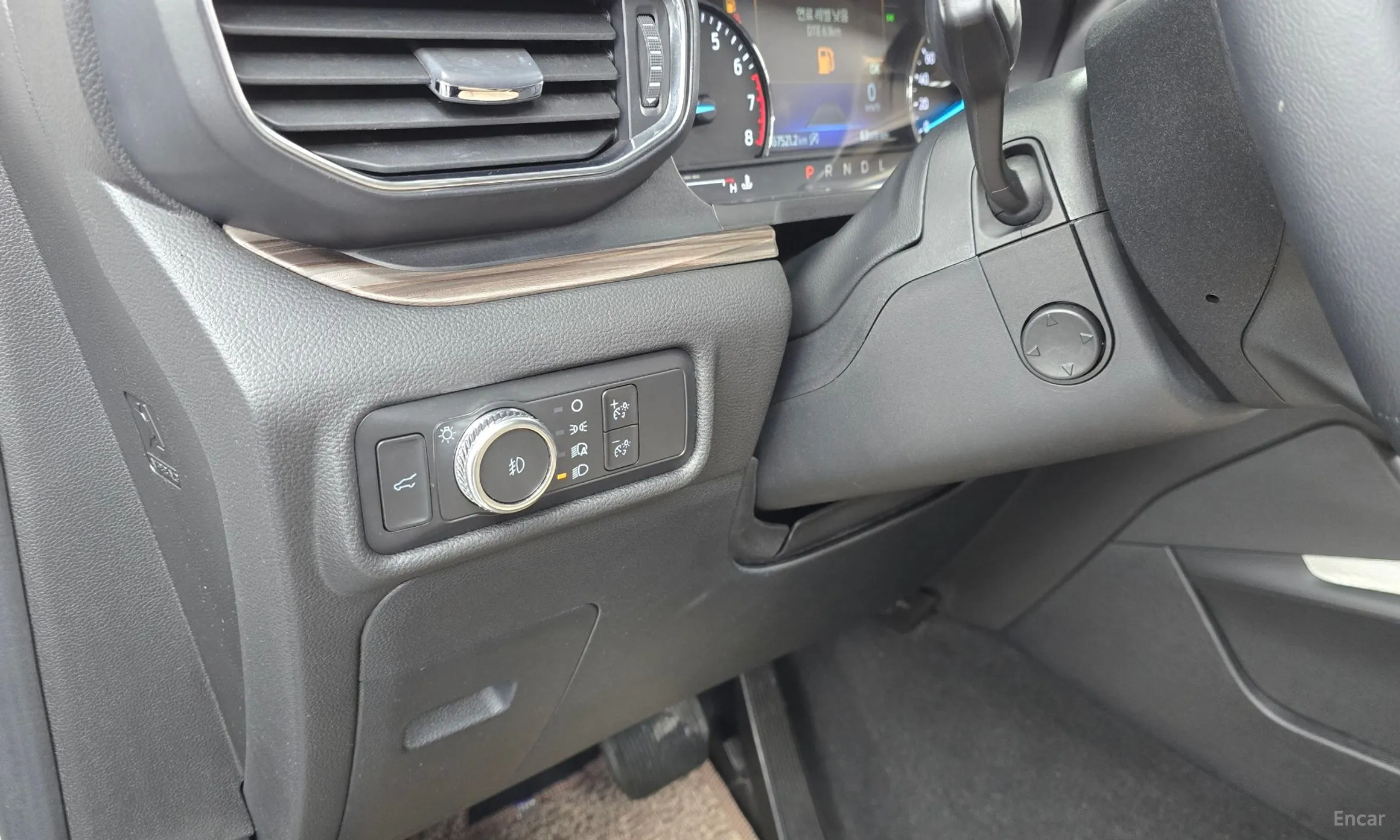 Ford Explorer 6th Generation превью 17