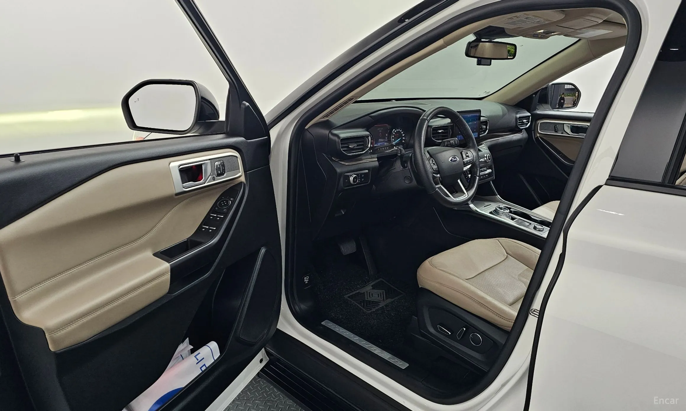 Ford Explorer 6th Generation превью 10