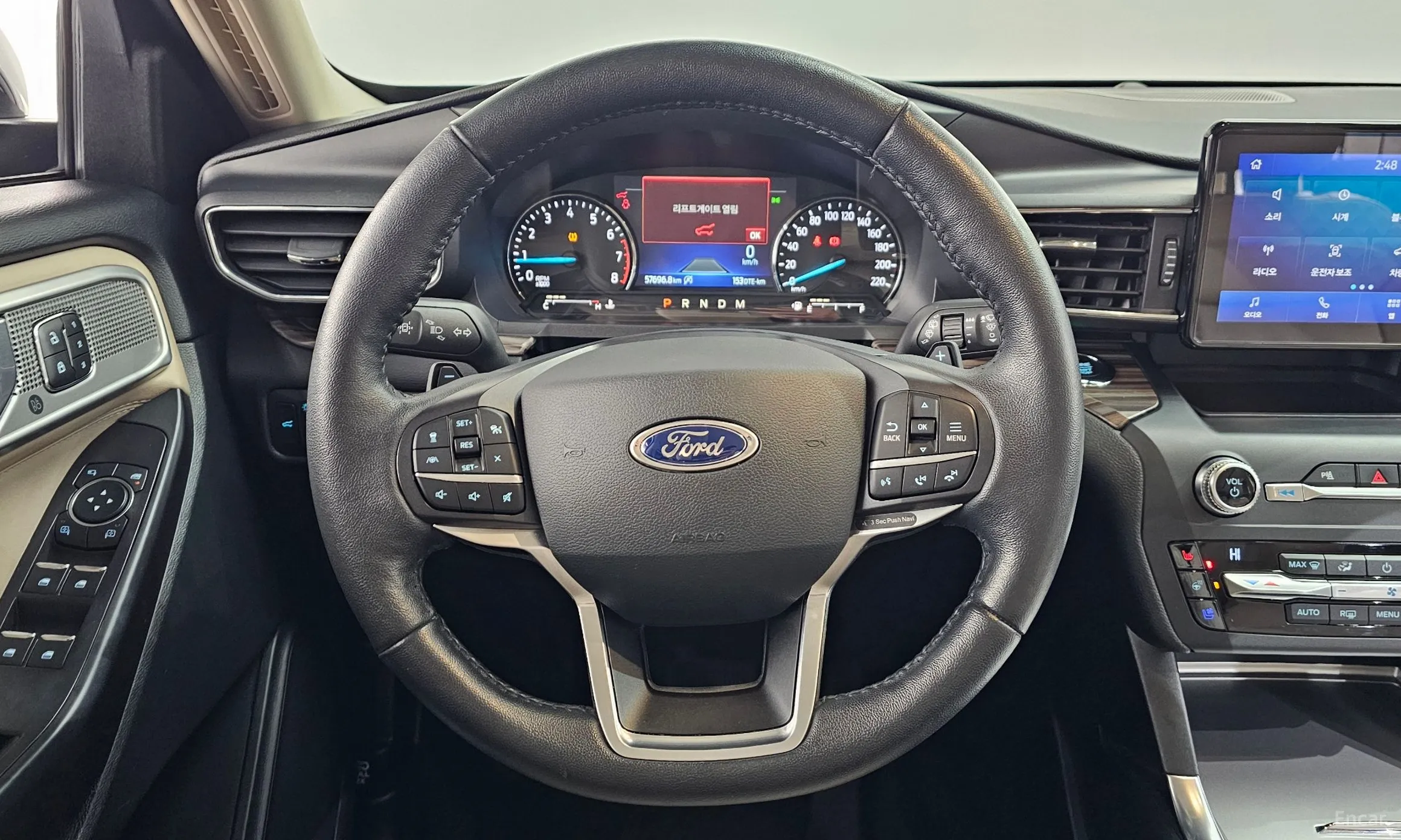 Ford Explorer 6th Generation превью 13