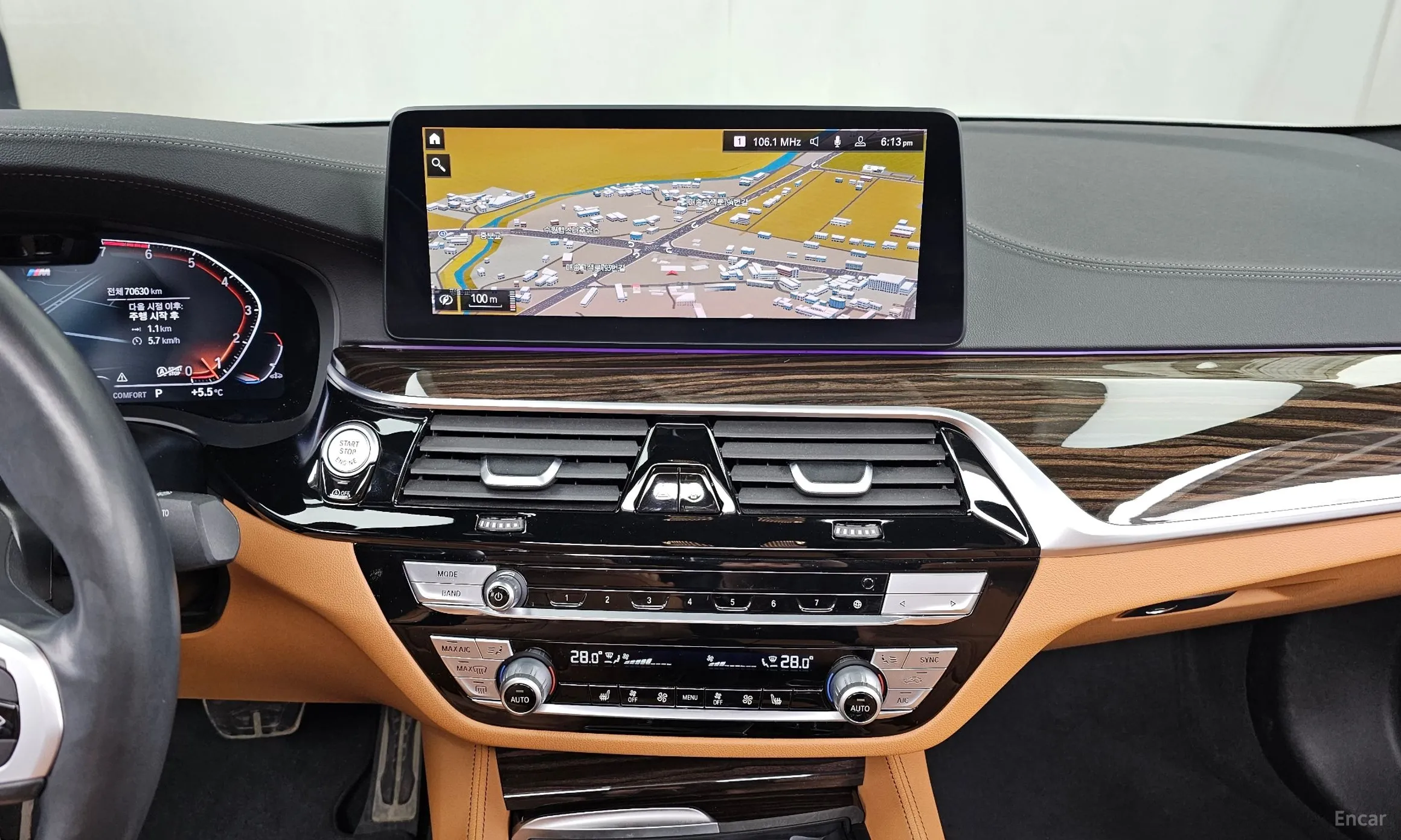 BMW 5 Series (G30) превью 14