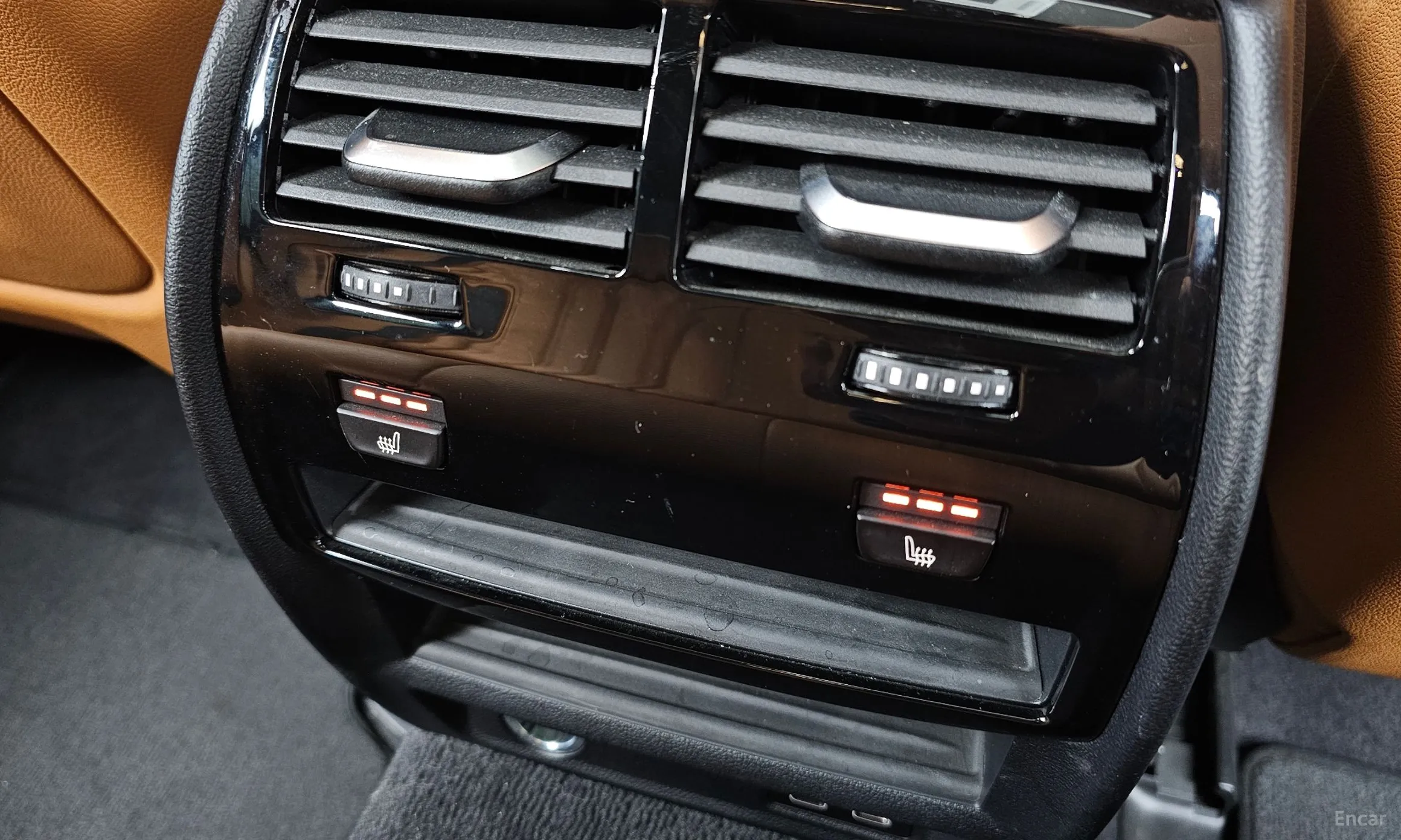 BMW 5 Series (G30) превью 19