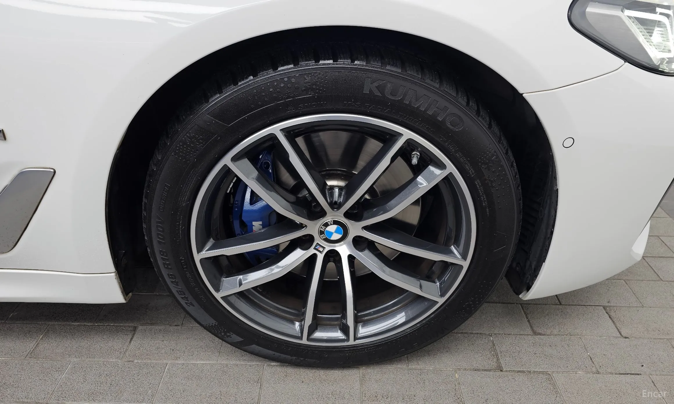 BMW 5 Series (G30) превью 5