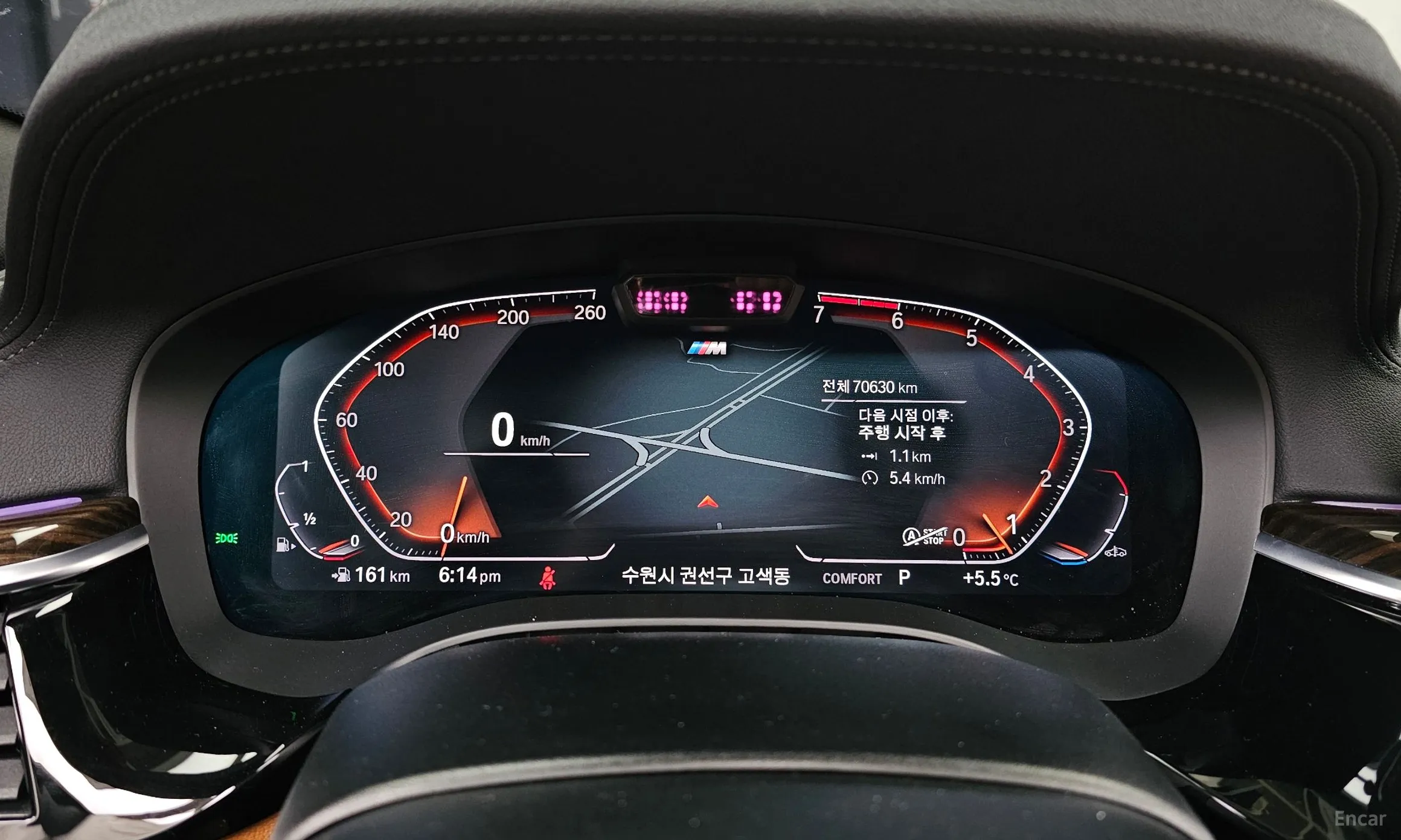 BMW 5 Series (G30) превью 8
