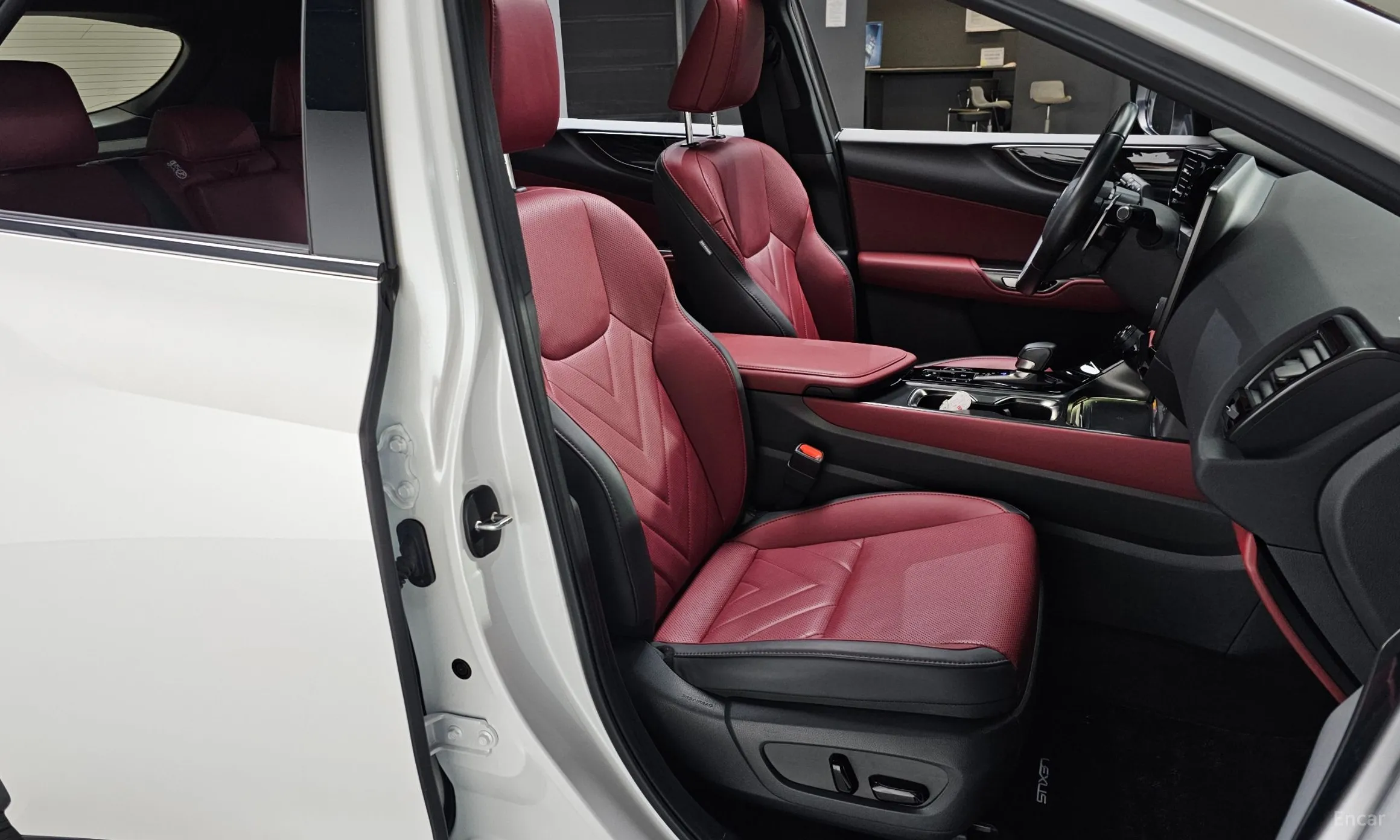 Lexus NX350h Gen 2 превью 10