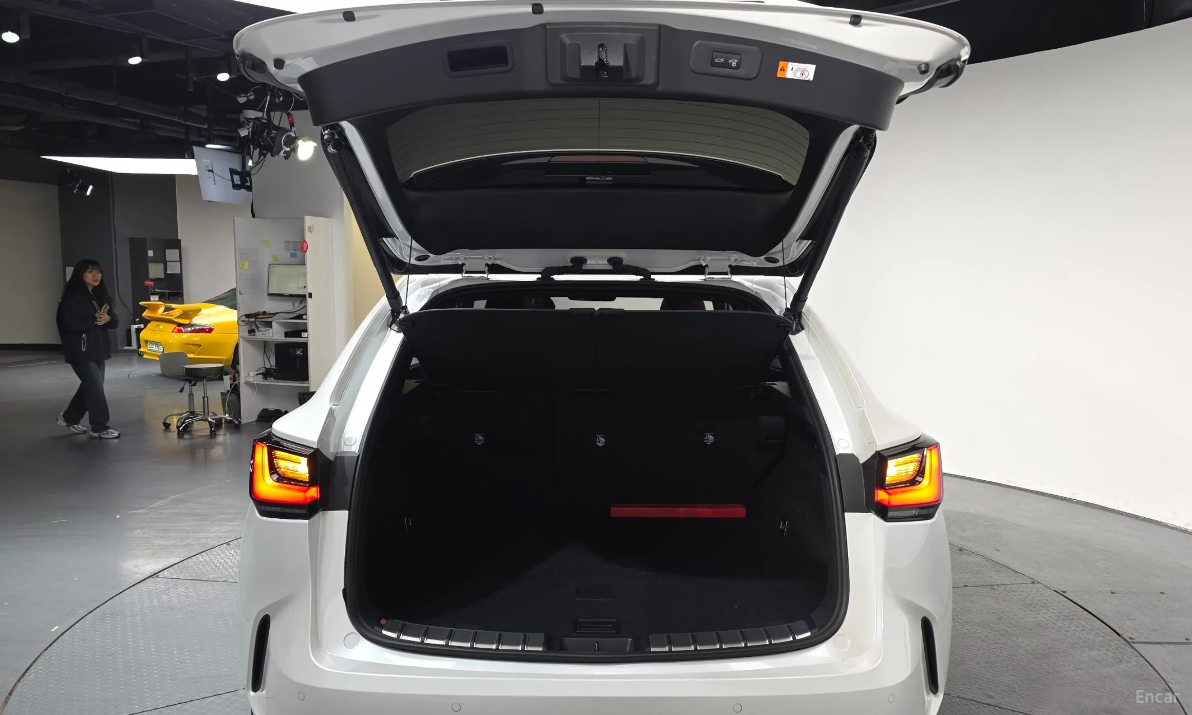 Lexus NX350h Gen 2 превью 20