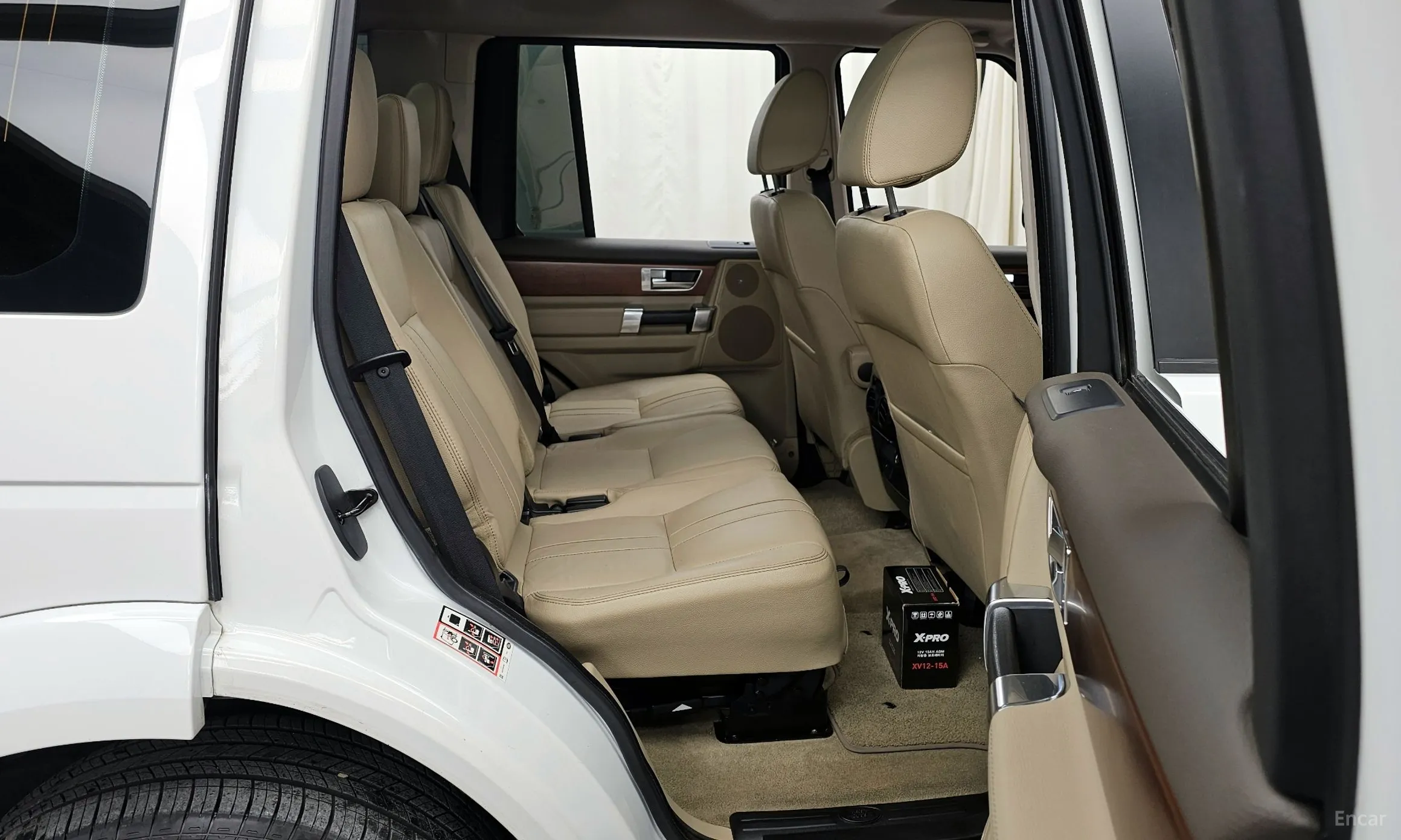 Land Rover Discovery 4 превью 12