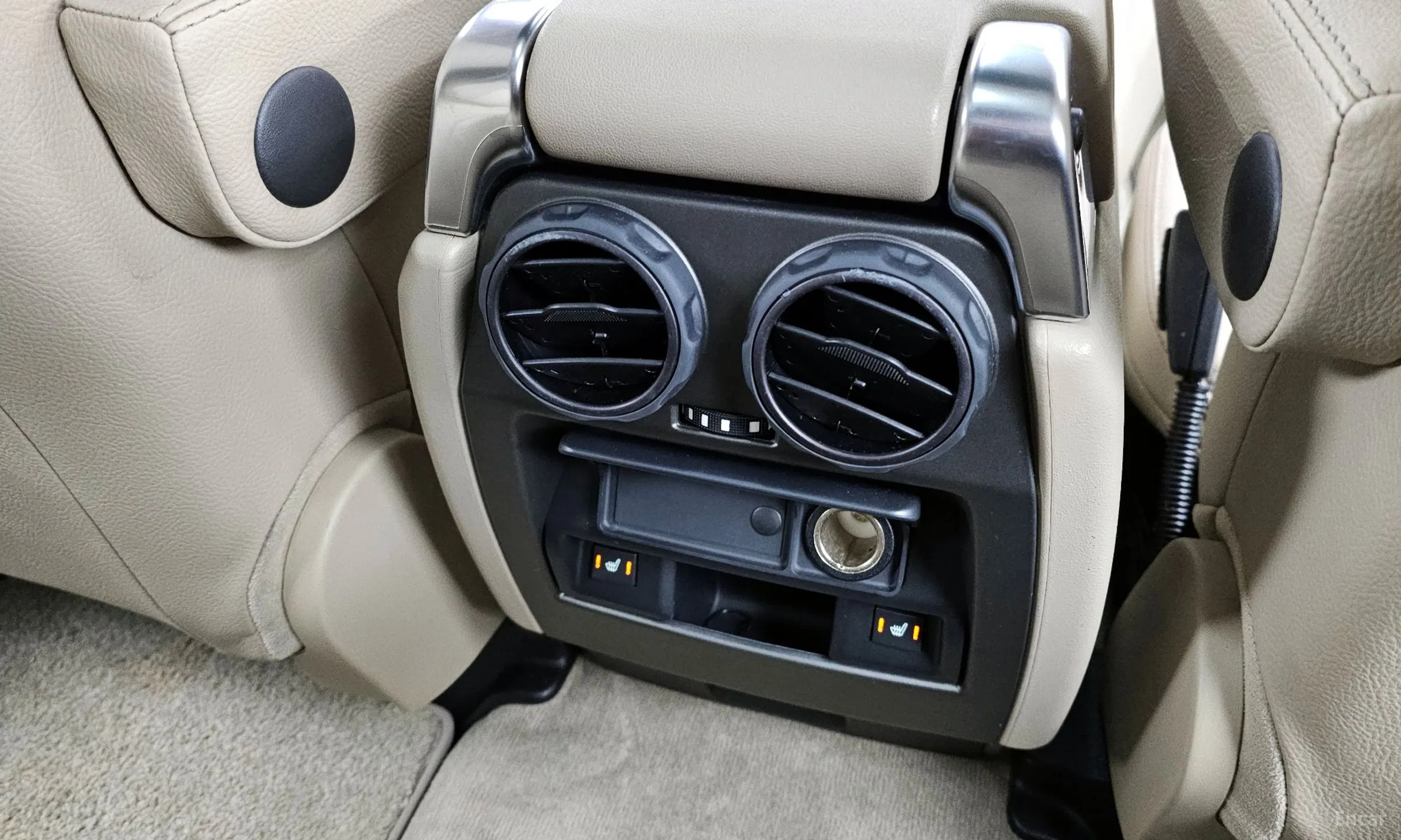 Land Rover Discovery 4 превью 19