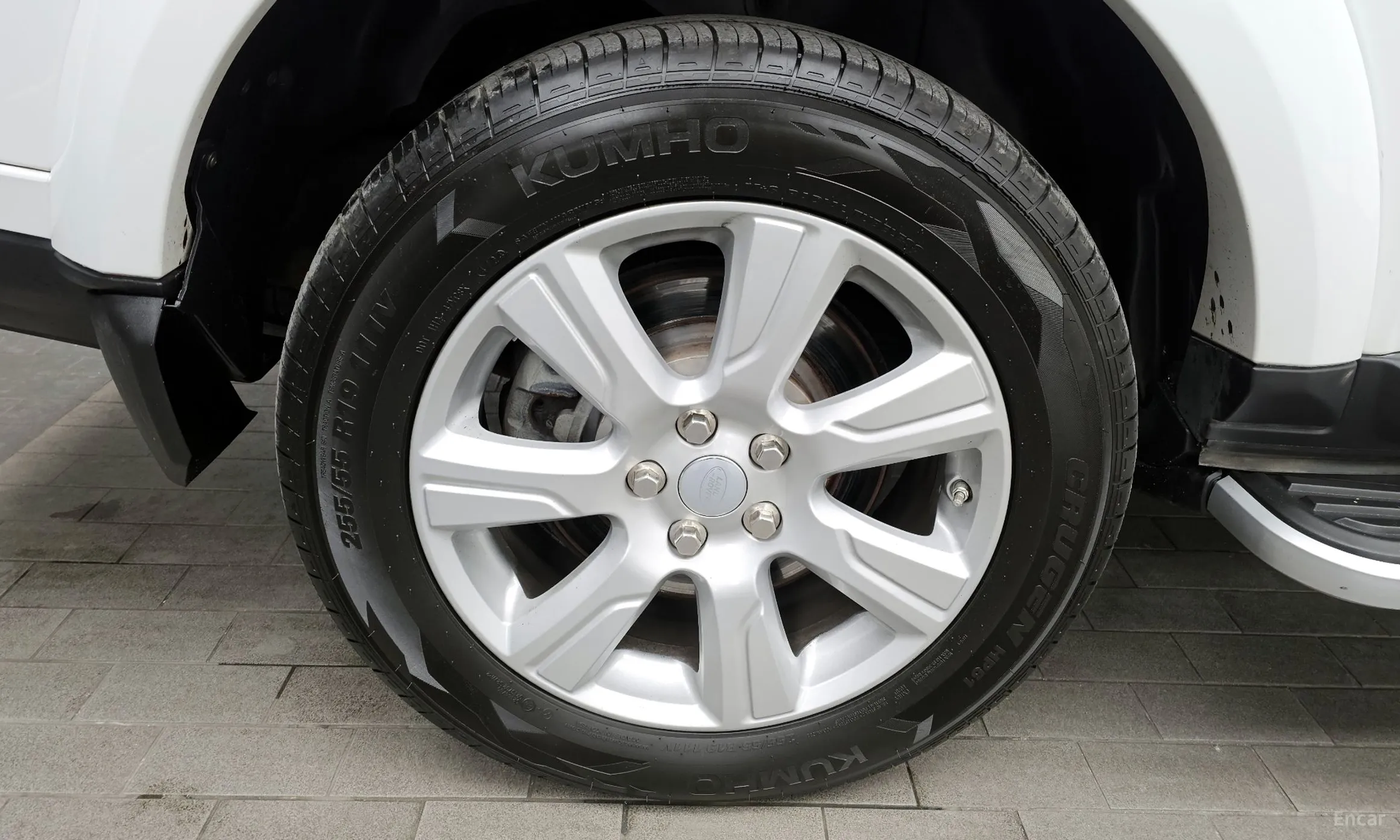 Land Rover Discovery 4 превью 5