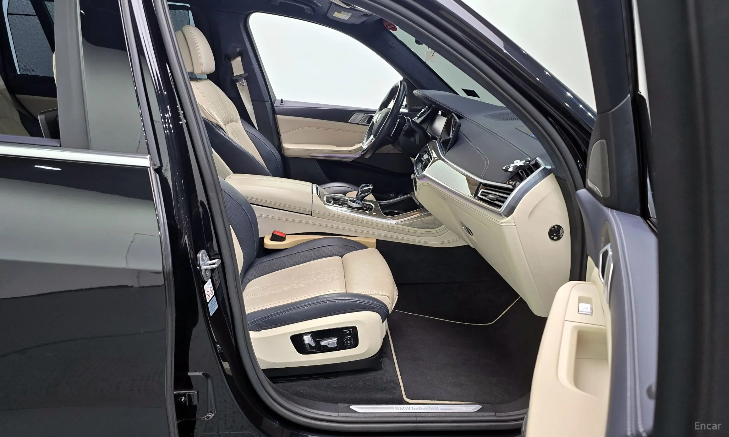 BMW X7 (G07) превью 10