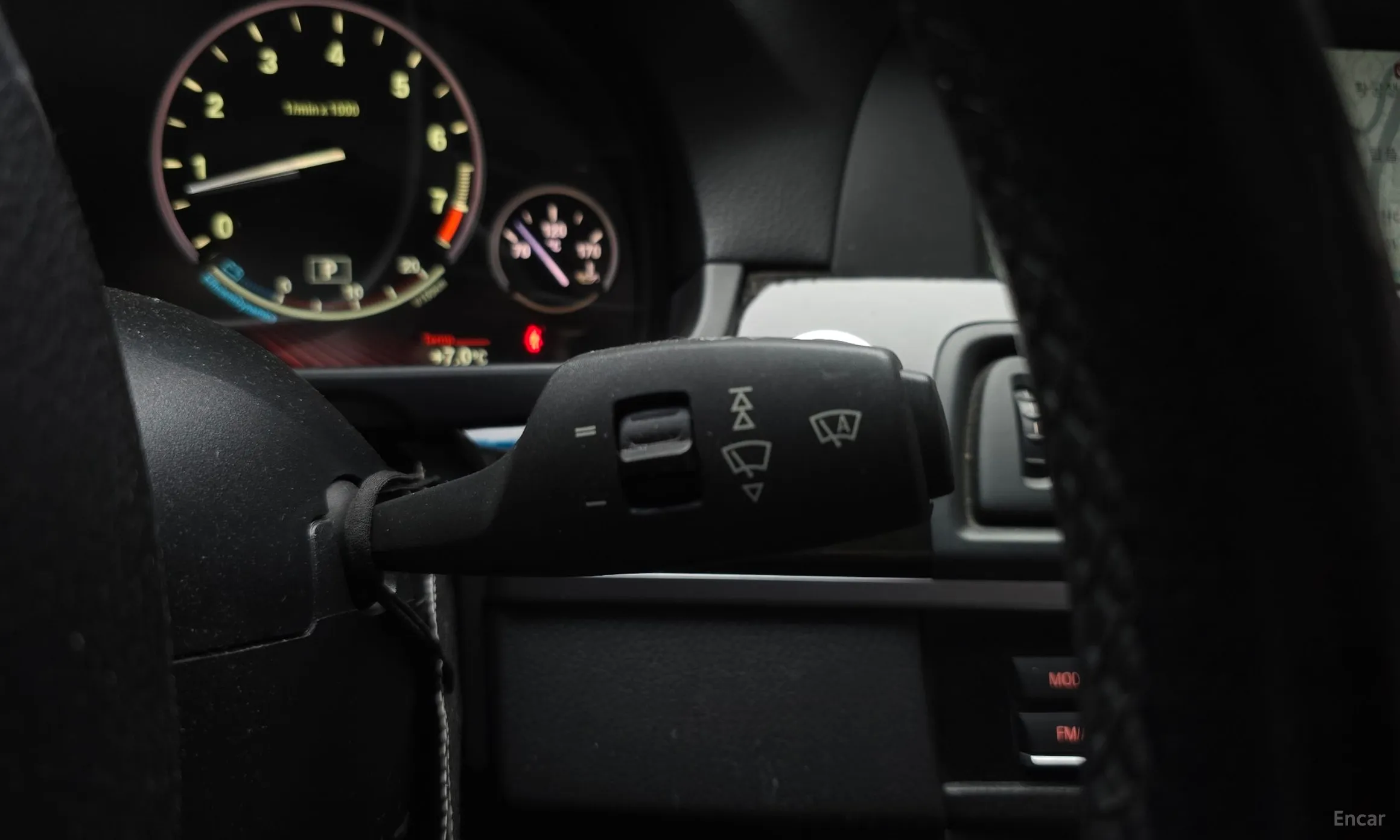 BMW 5 Series (F10) превью 18