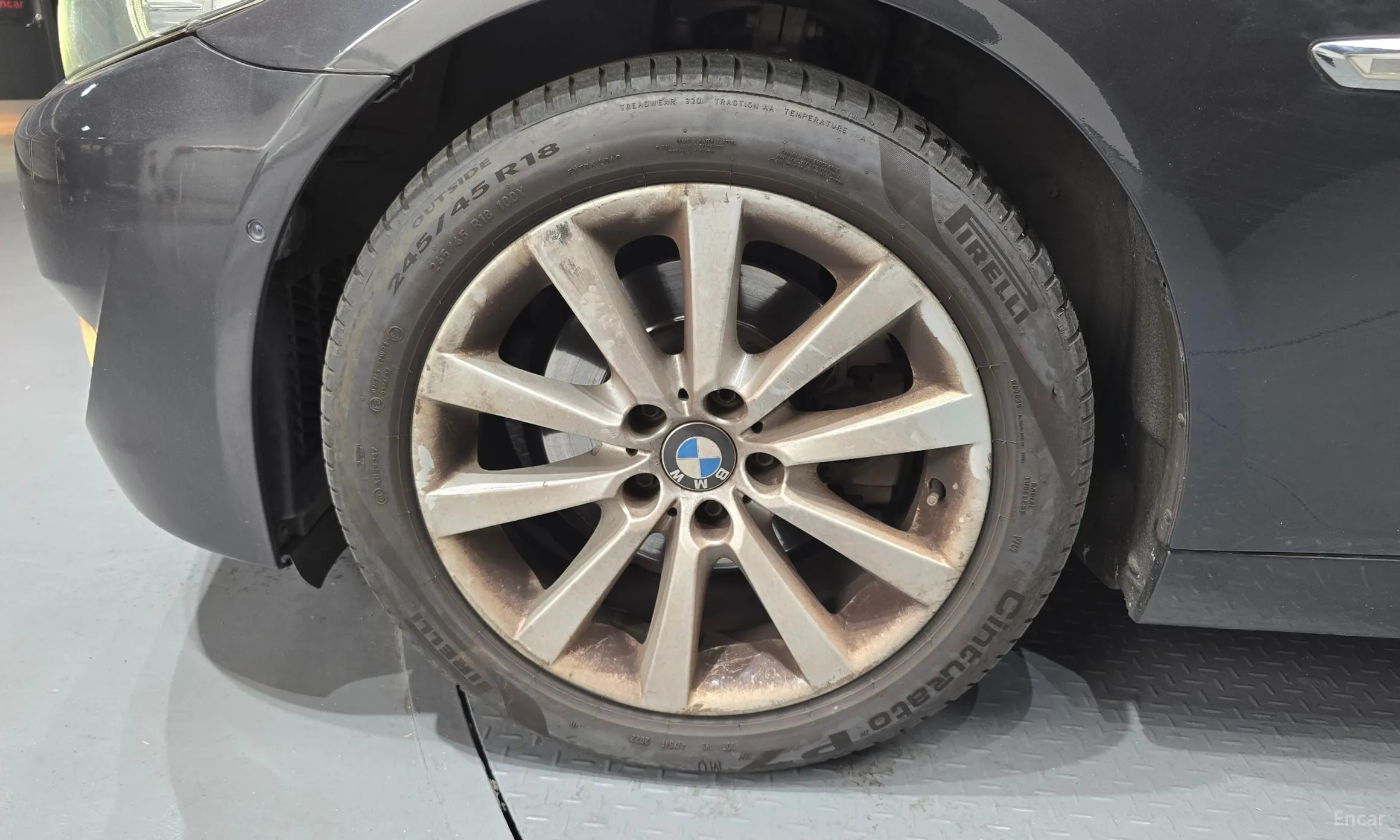 BMW 5 Series (F10) превью 5