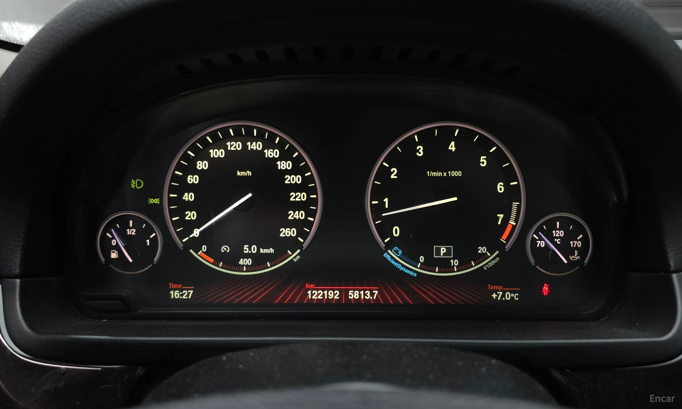 BMW 5 Series (F10) превью 8