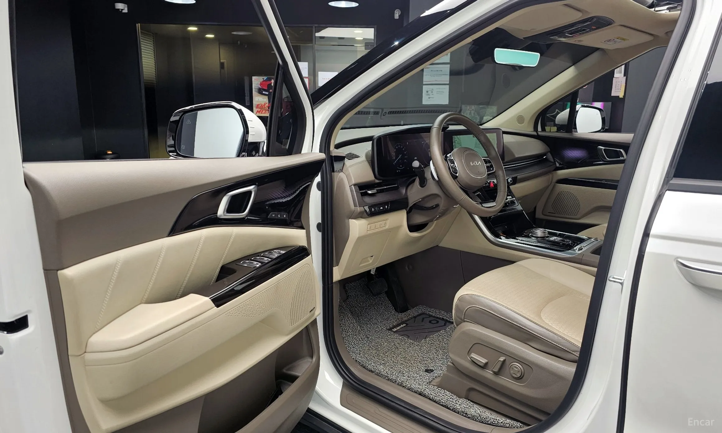 Kia Carnival Gen 4 превью 11