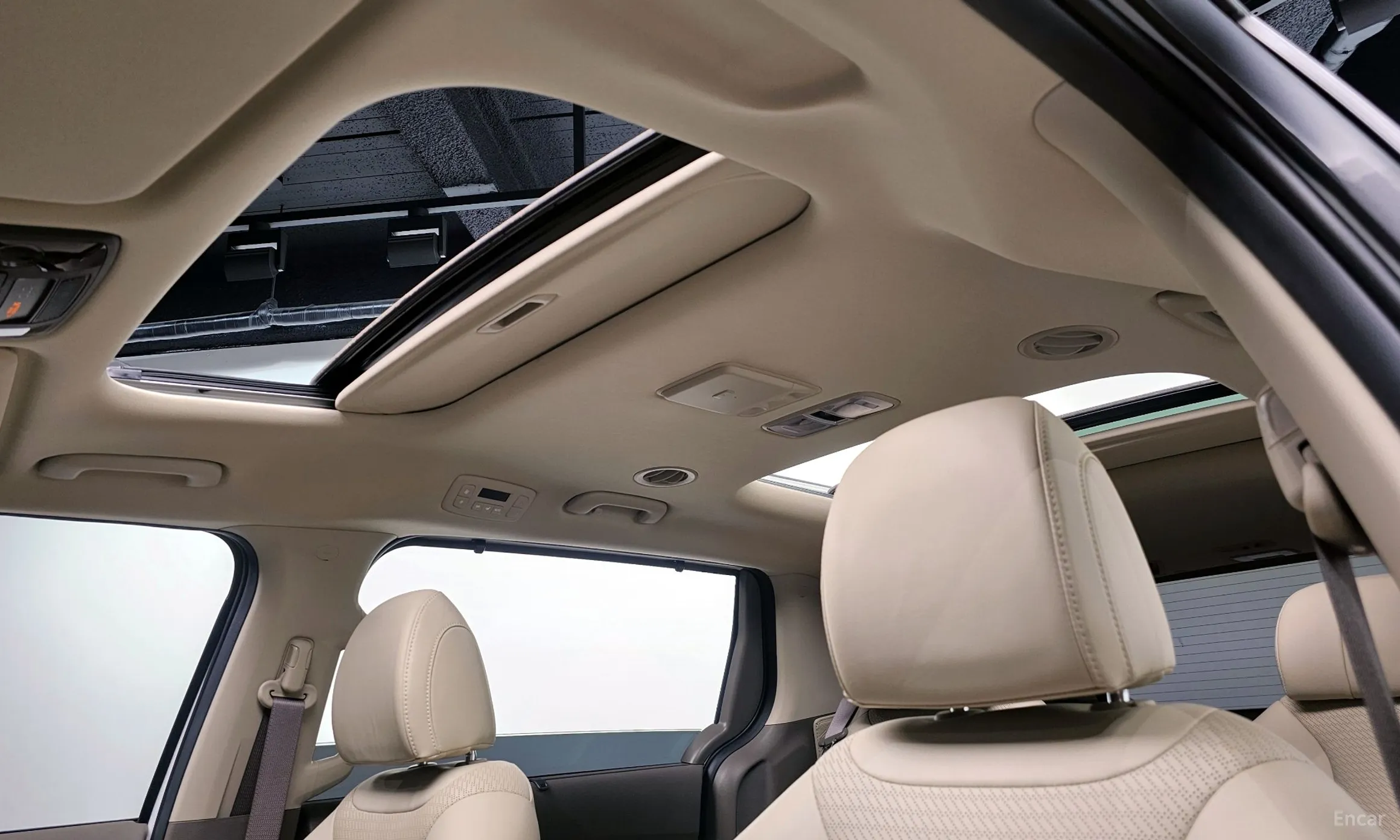 Kia Carnival Gen 4 превью 19