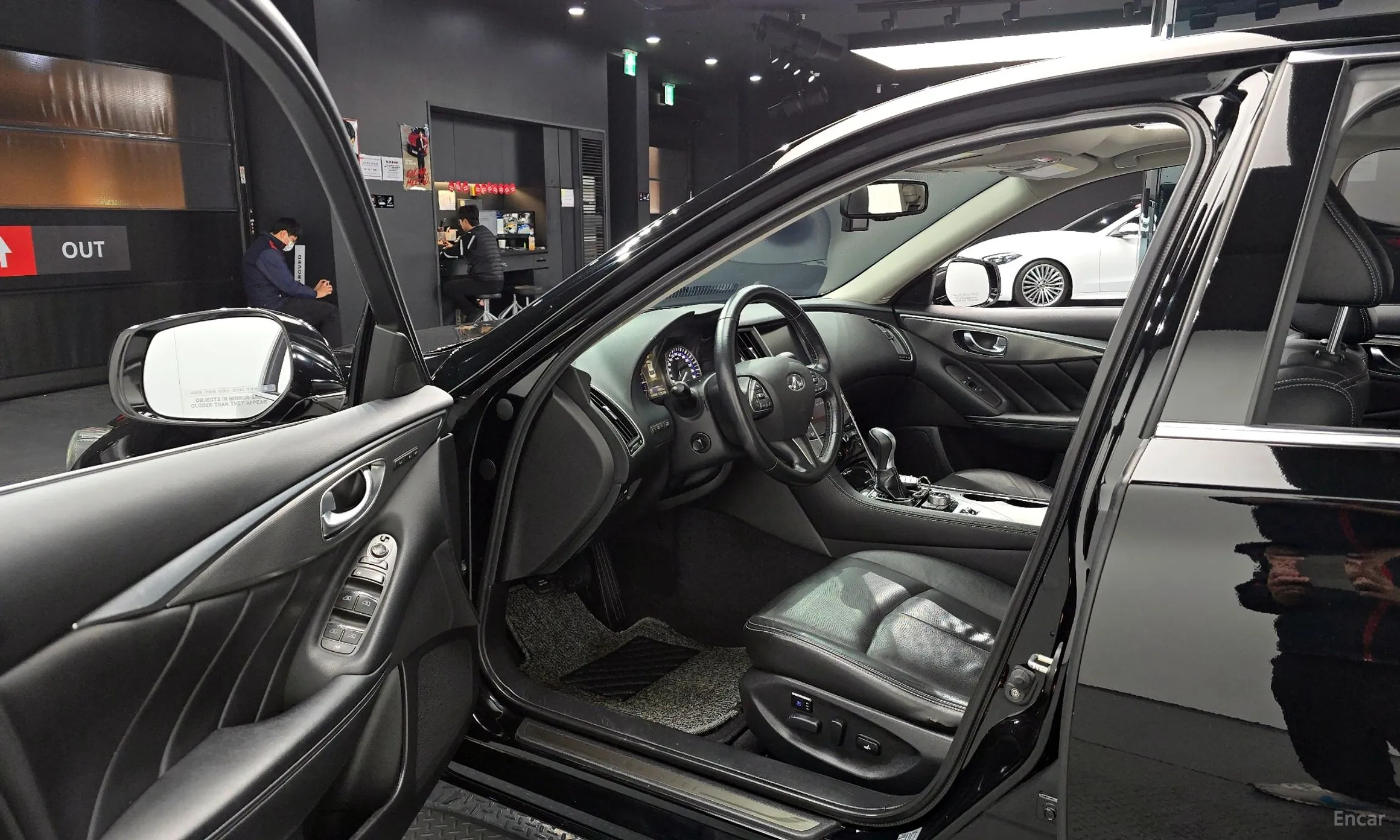 Infiniti Q50 превью 10