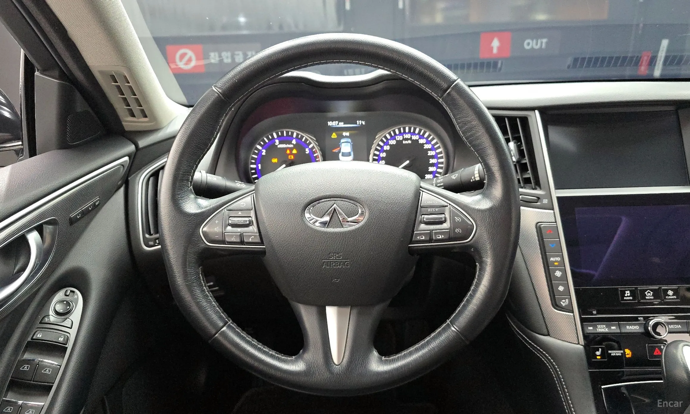 Infiniti Q50 превью 13