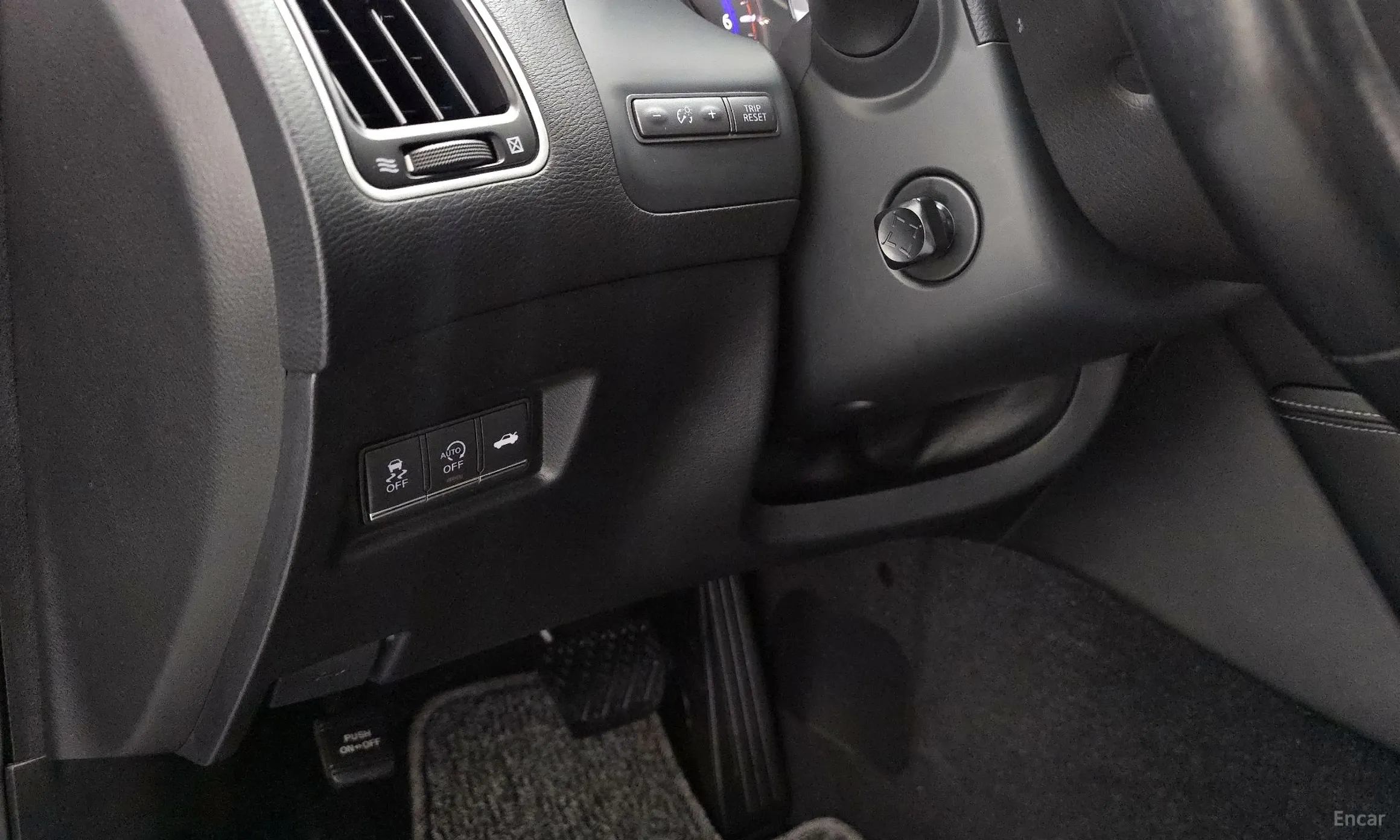 Infiniti Q50 превью 17