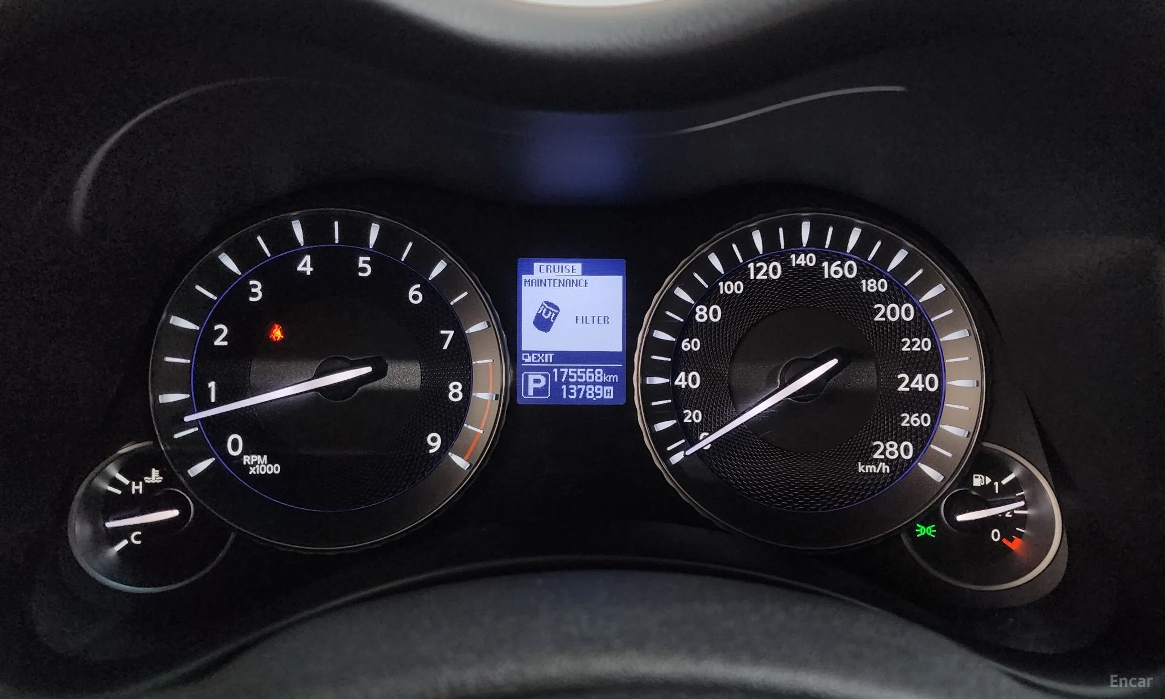 Infiniti Q70 превью 8