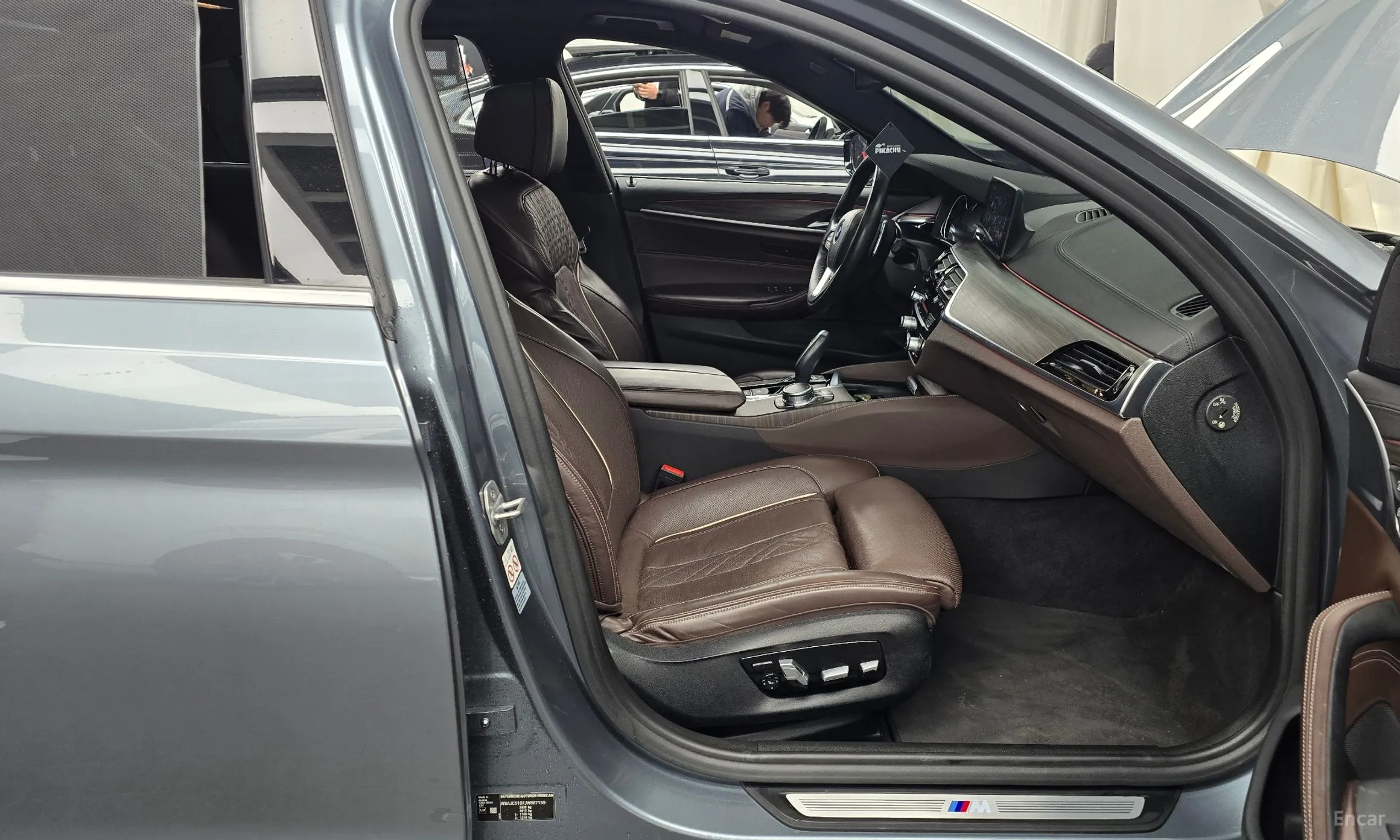 BMW 5 Series (G30) превью 11