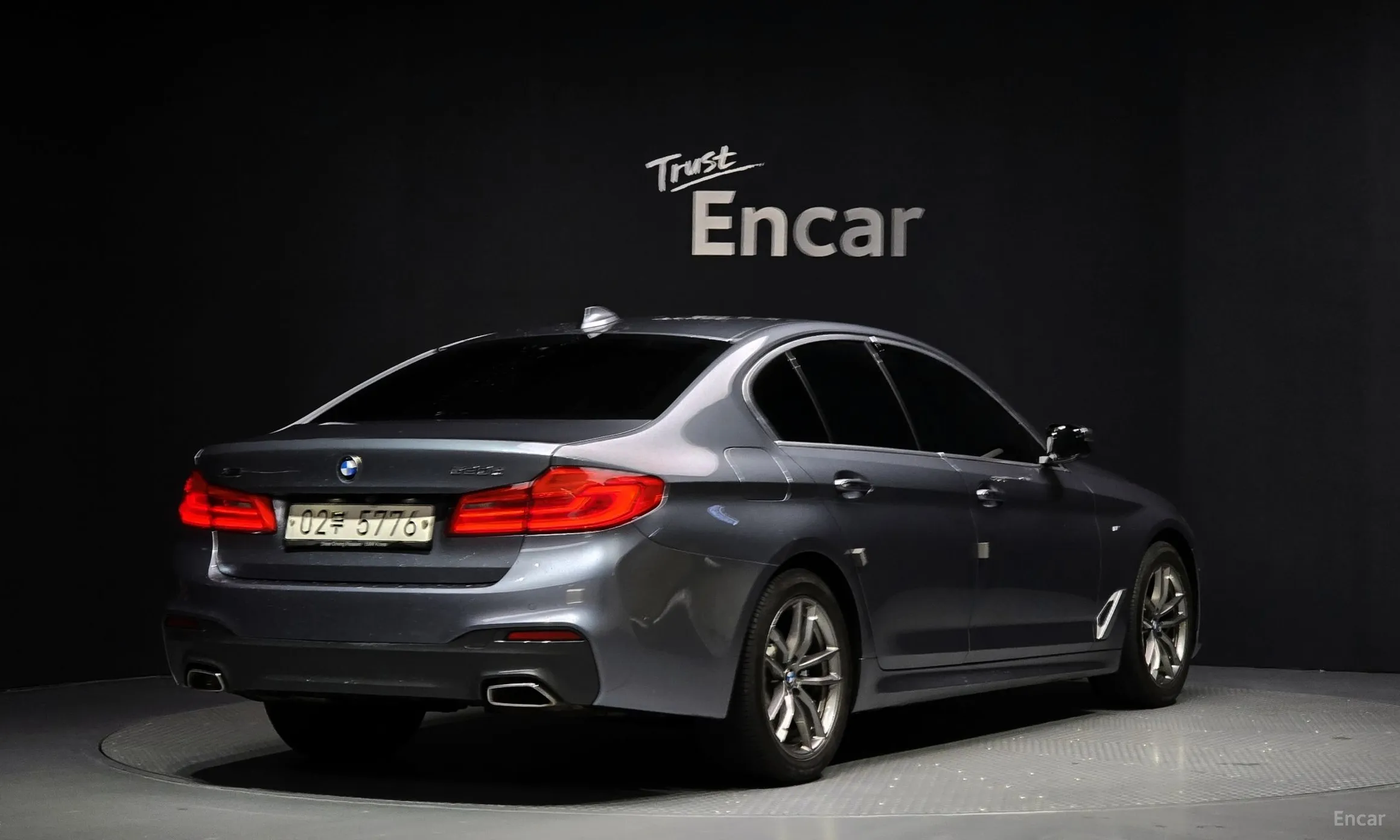 BMW 5 Series (G30) превью 2