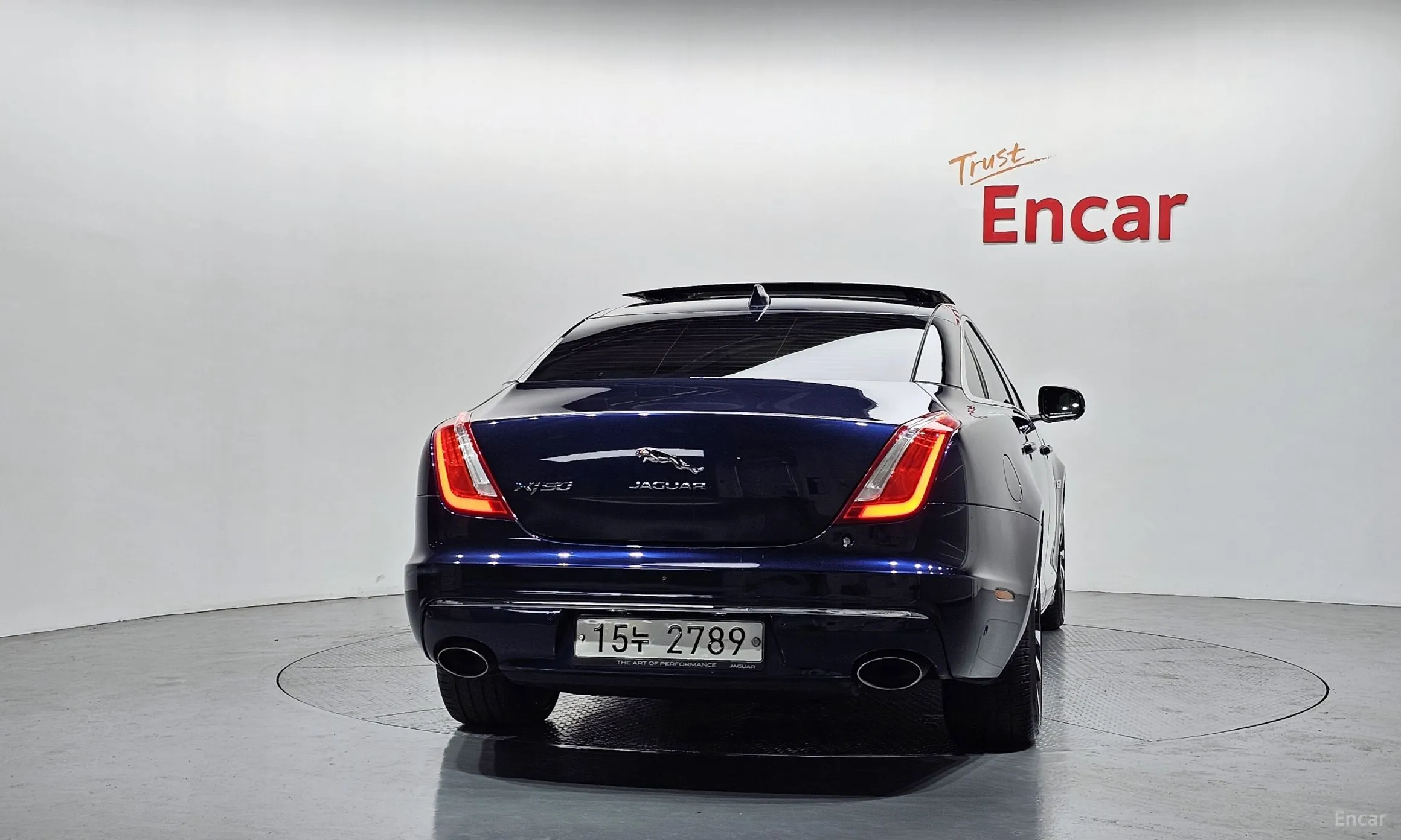 Jaguar All New XJ превью 4
