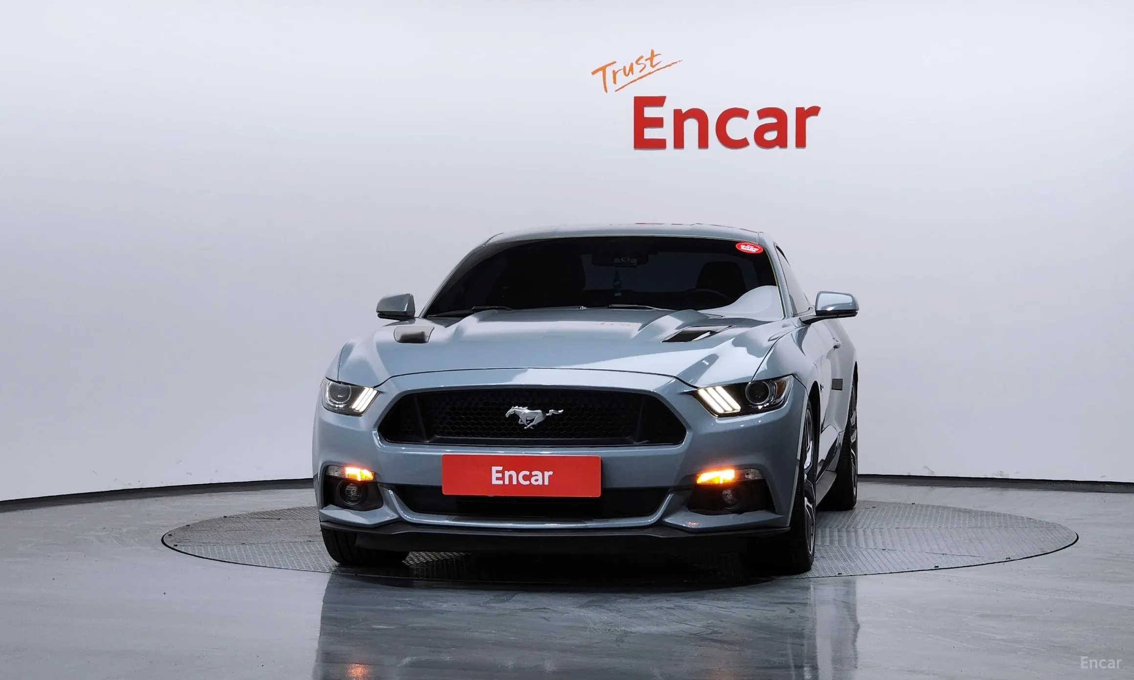 Ford Mustang превью 3