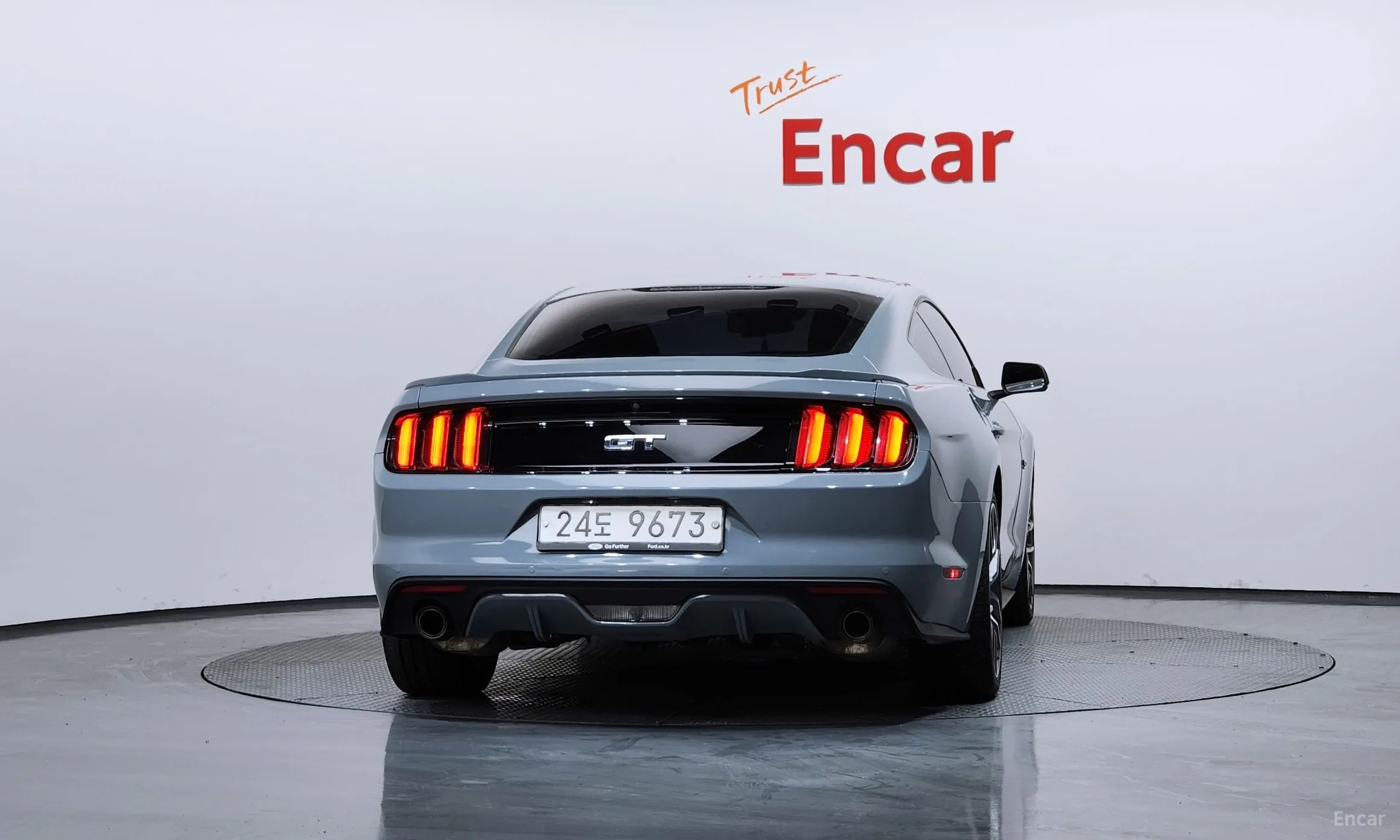 Ford Mustang превью 4