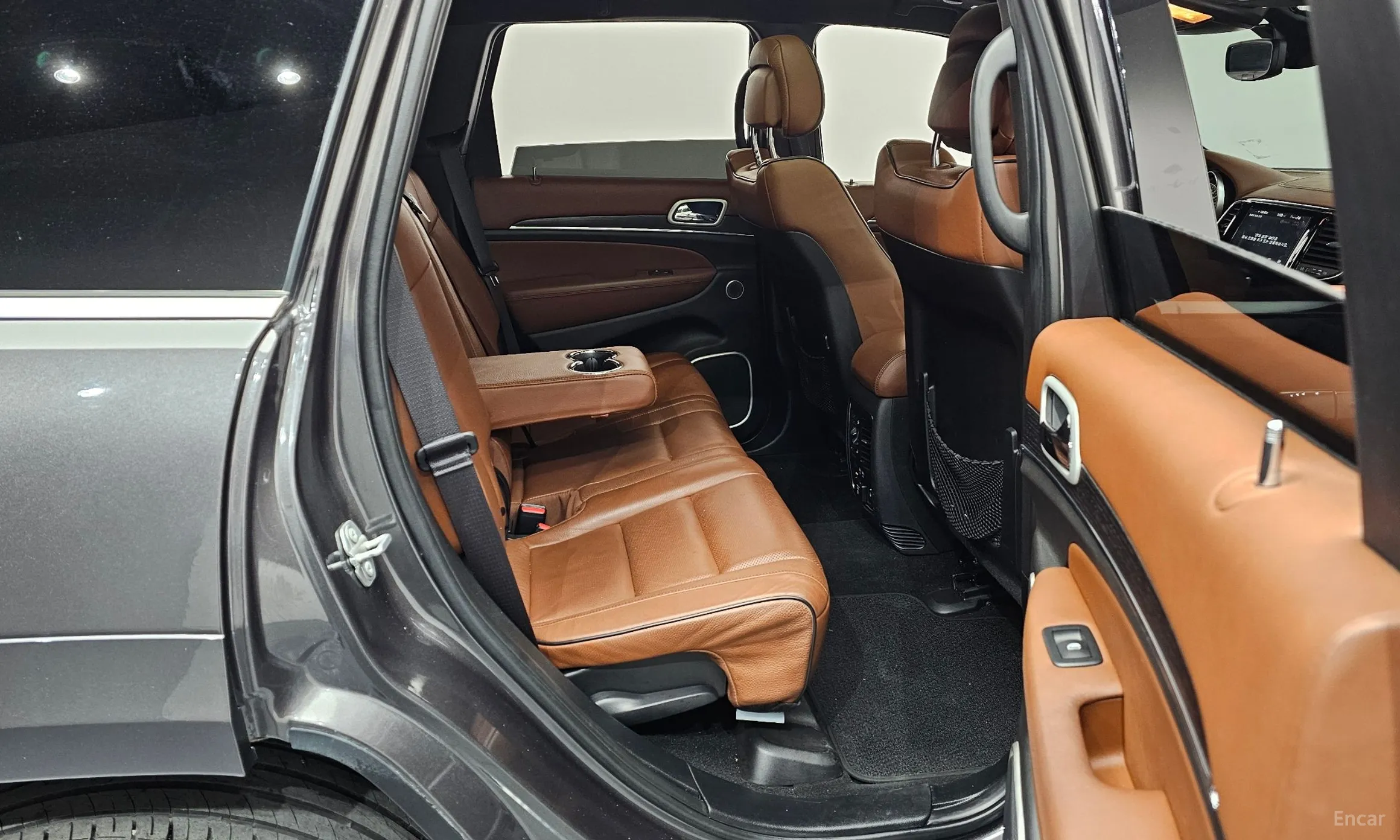 Jeep Grand Cherokee превью 12
