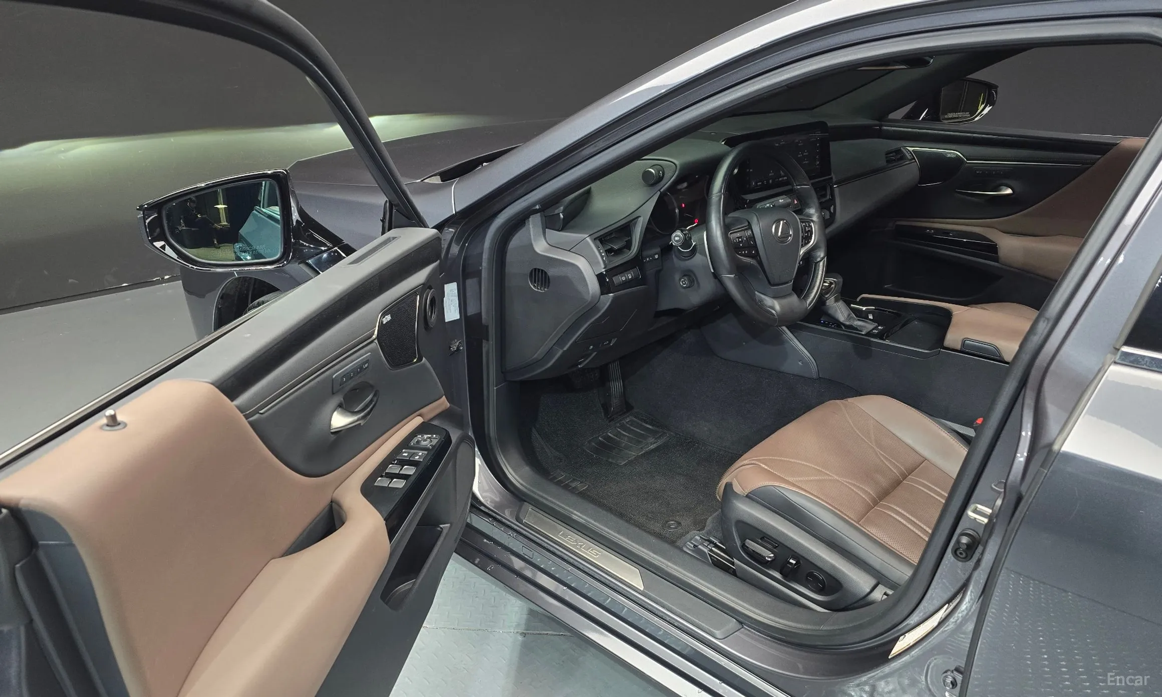 Lexus ES300h 7th Generation превью 10