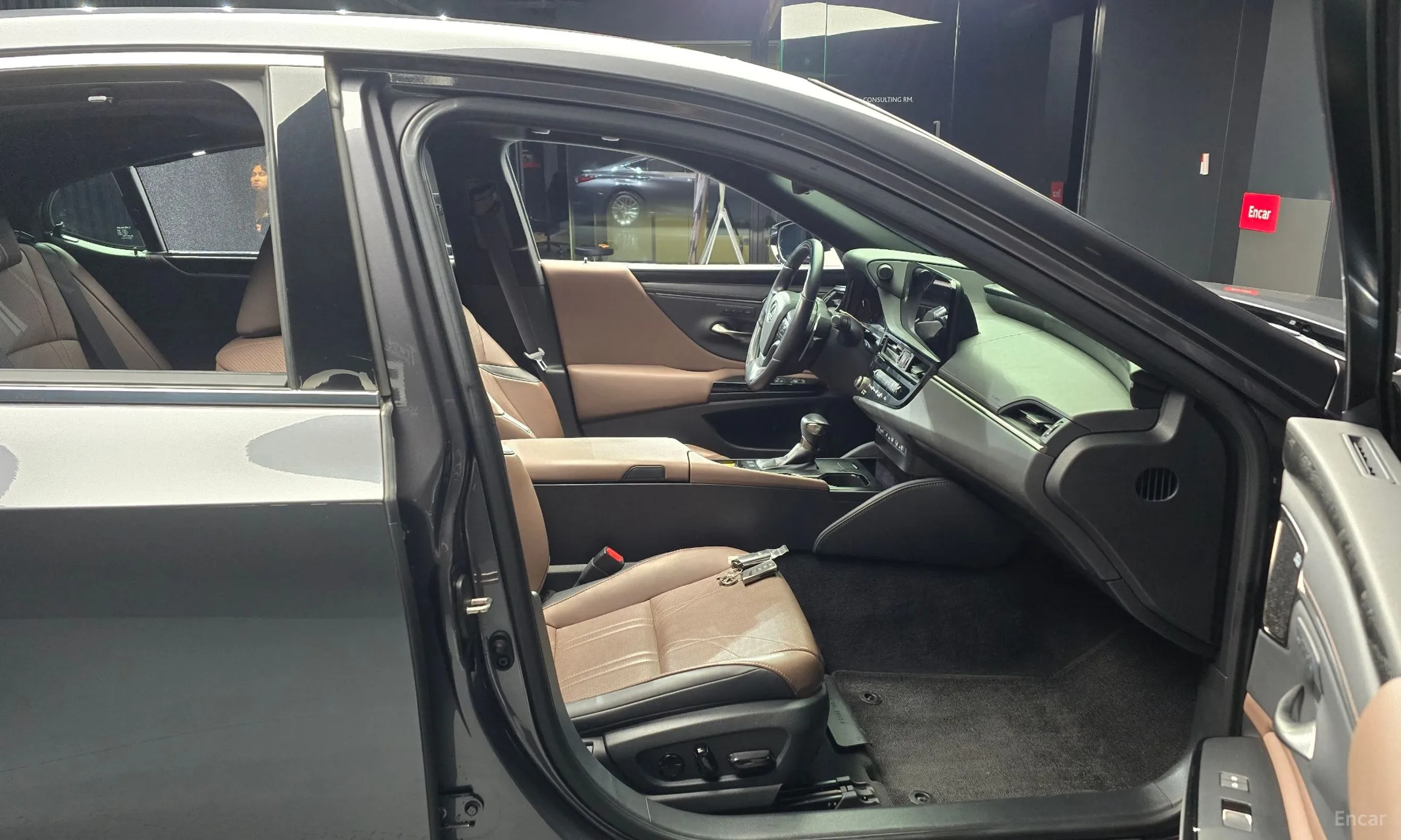 Lexus ES300h 7th Generation превью 11