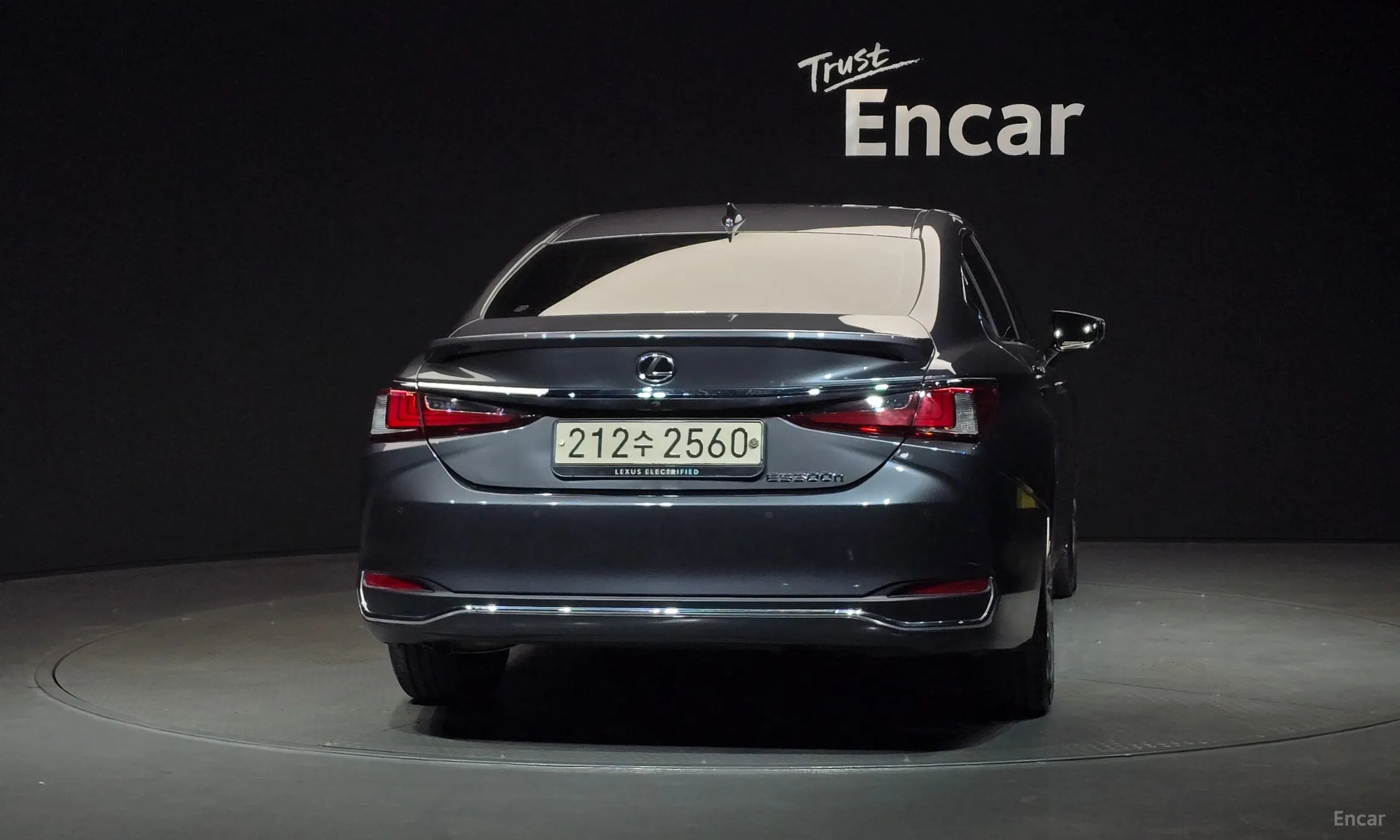 Lexus ES300h 7th Generation превью 4