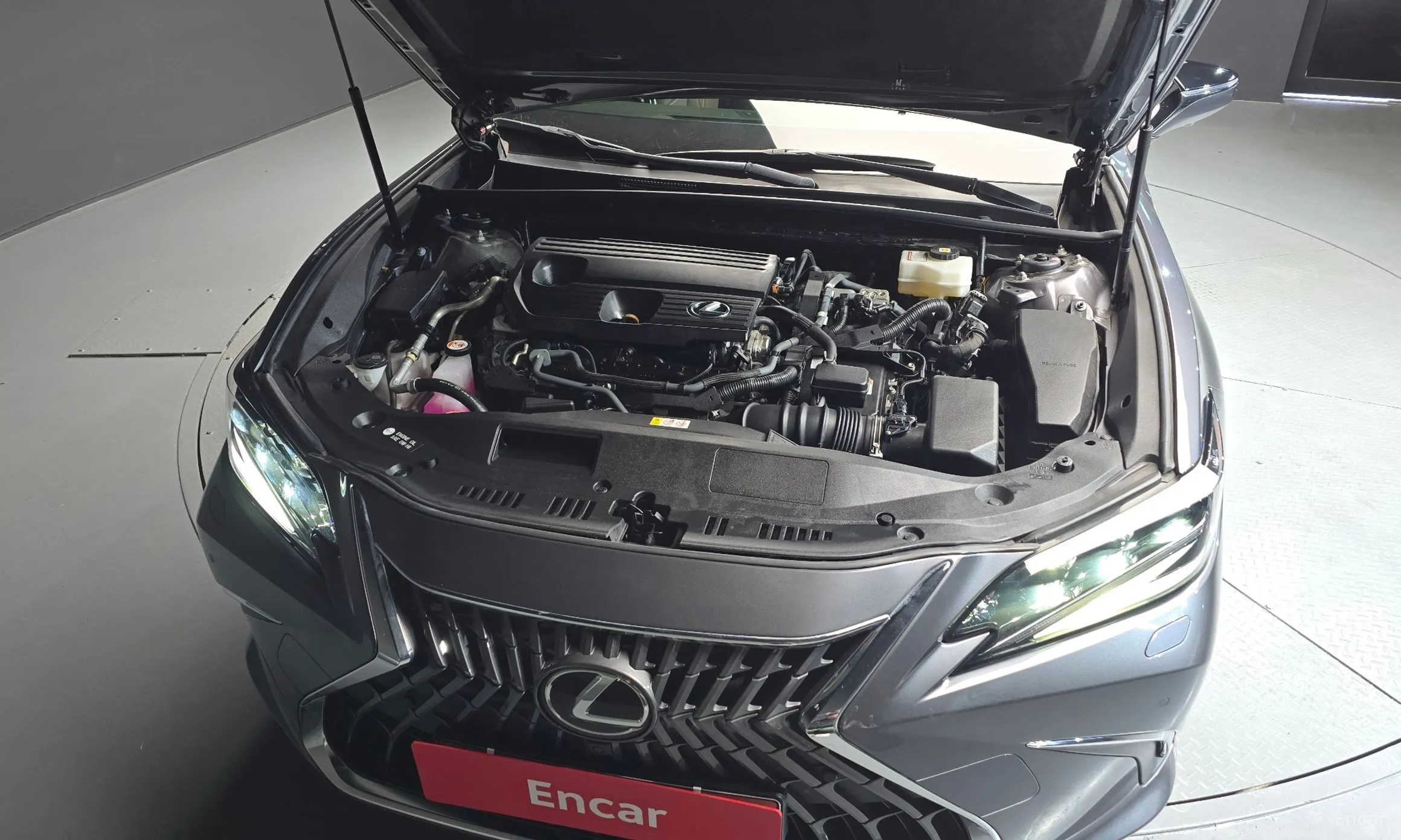 Lexus ES300h 7th Generation превью 6