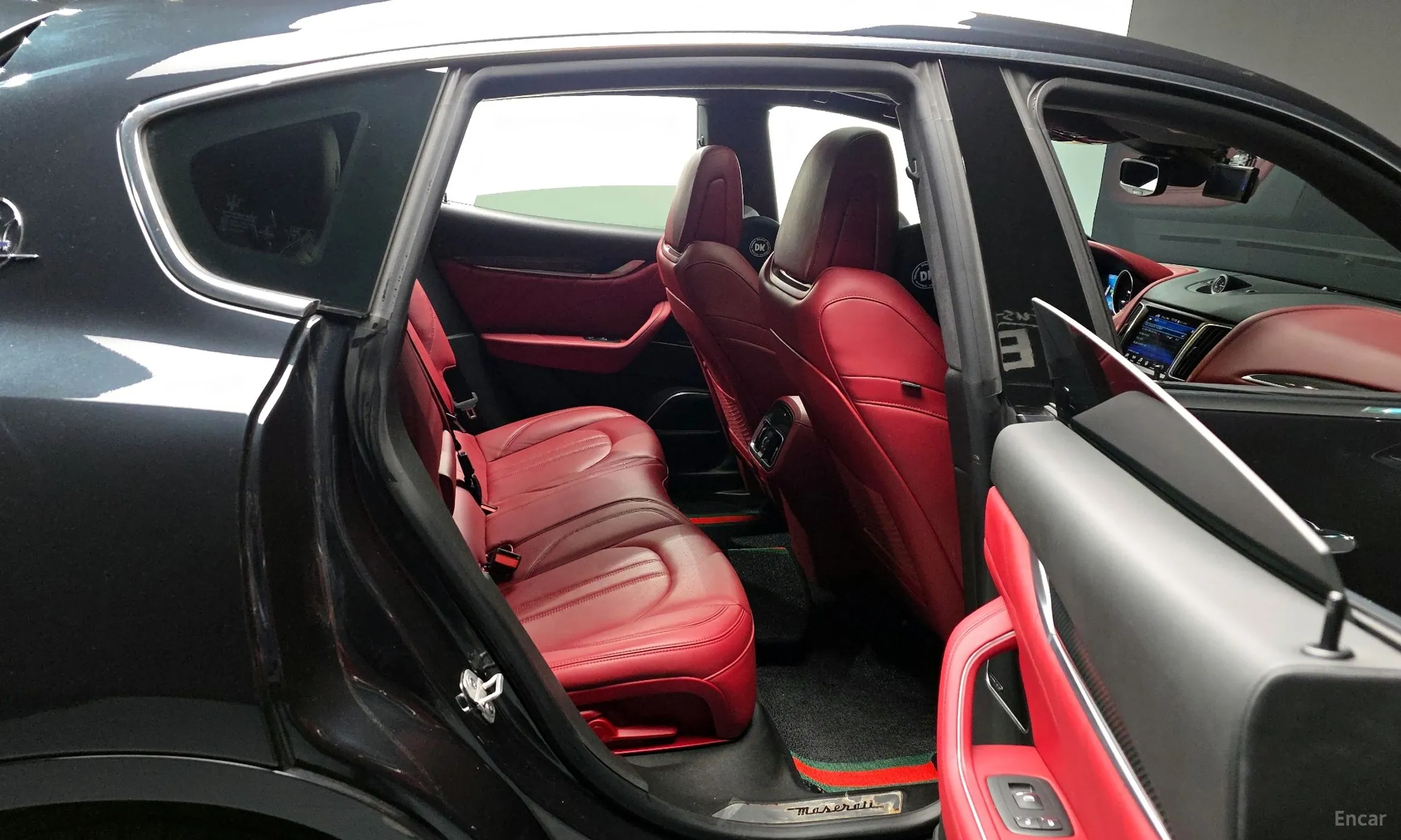 Maserati Levante превью 12