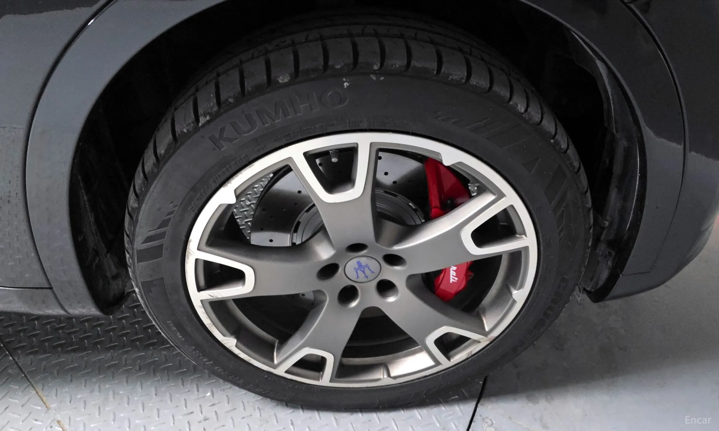 Maserati Levante превью 5