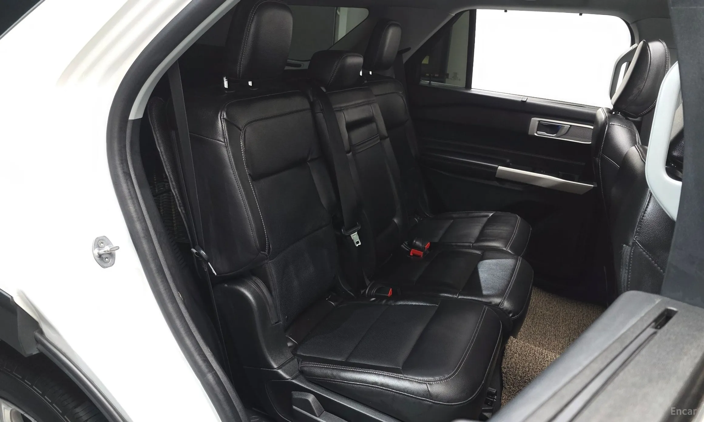 Ford Explorer 6th Generation превью 12