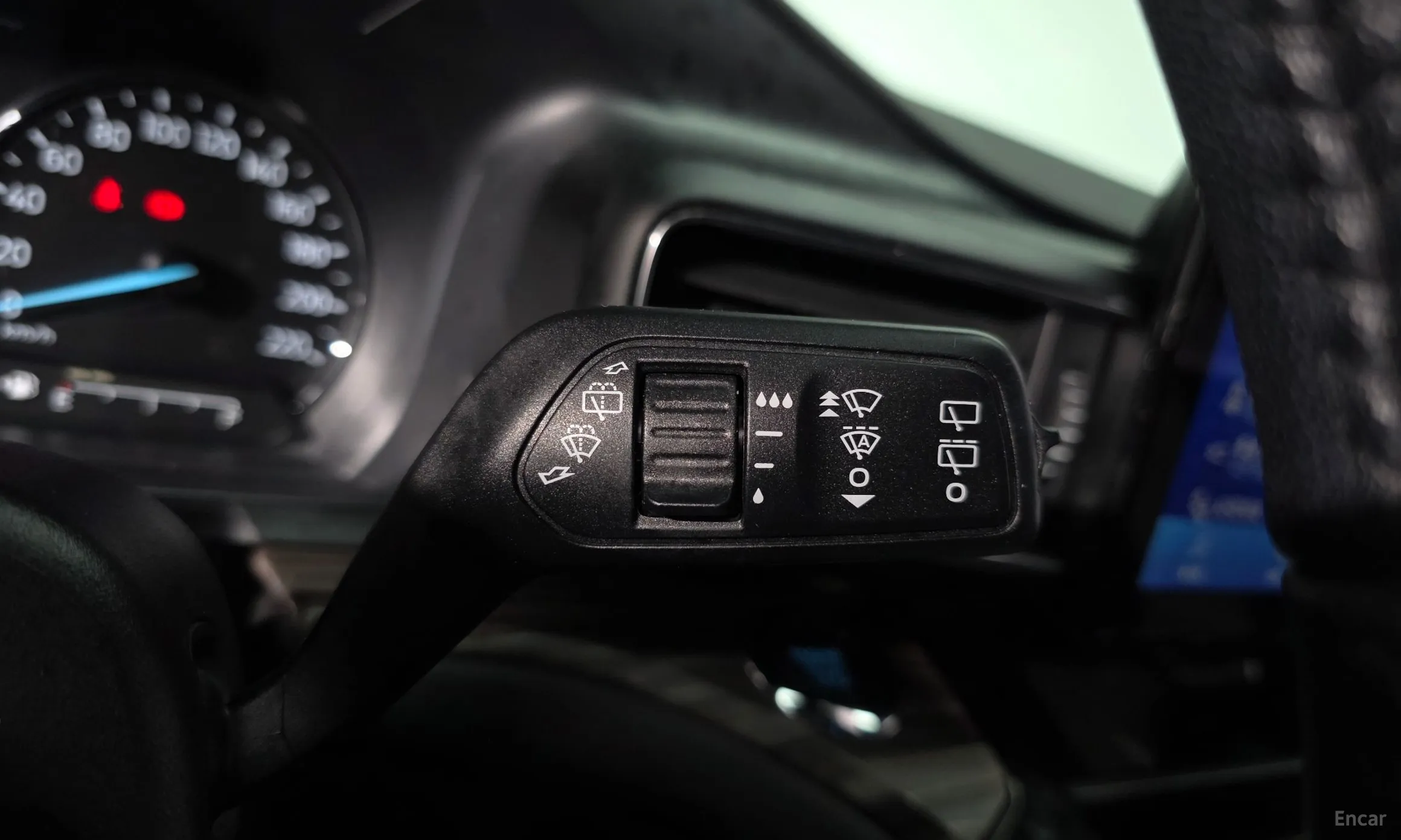 Ford Explorer 6th Generation превью 16