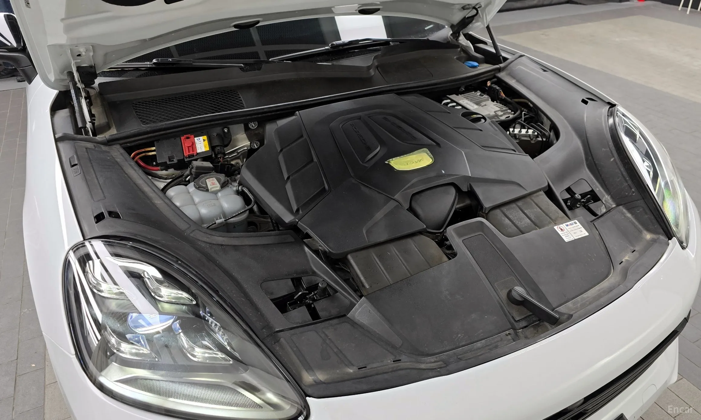 Porsche Cayenne (PO536) превью 6