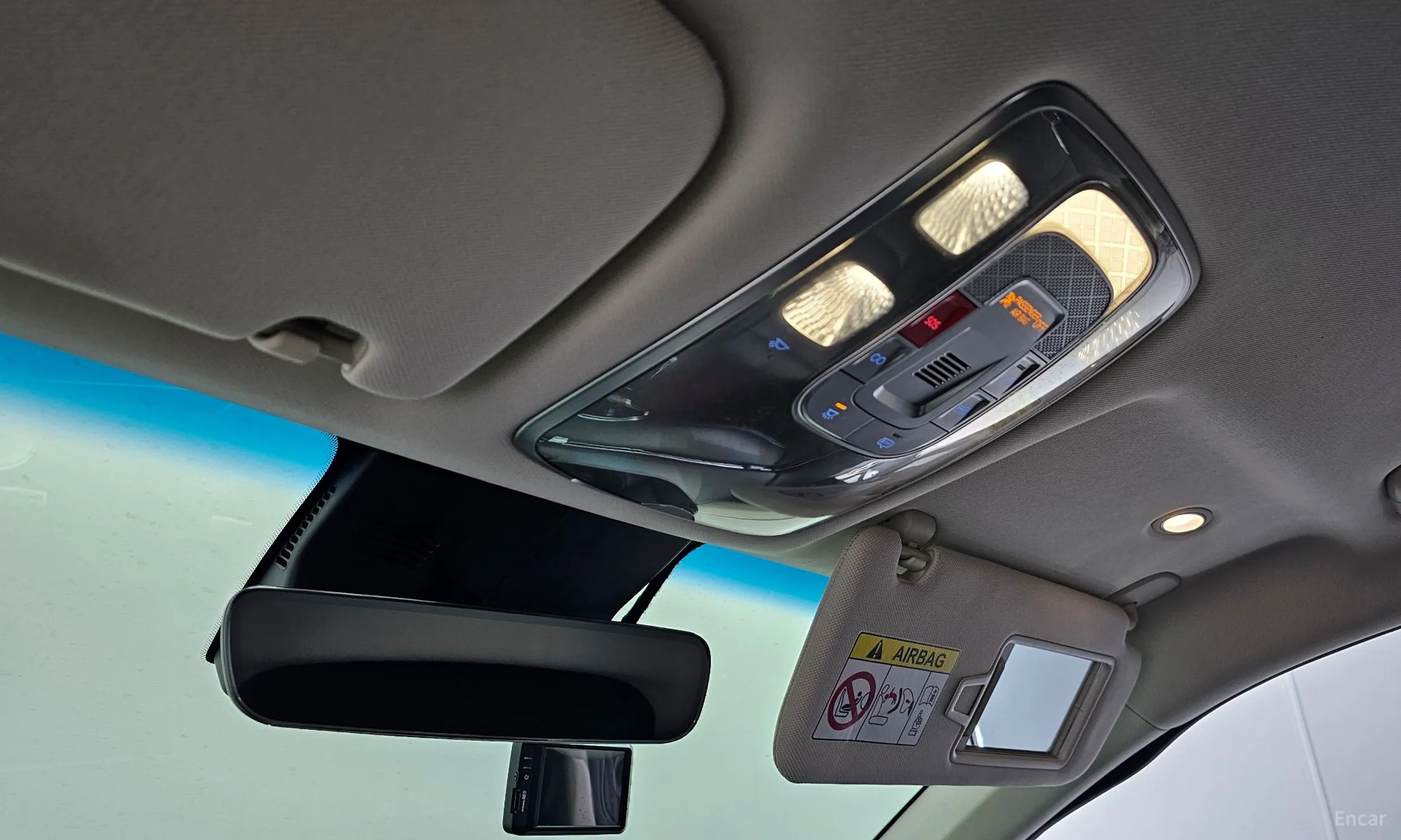 Genesis GV70 превью 19