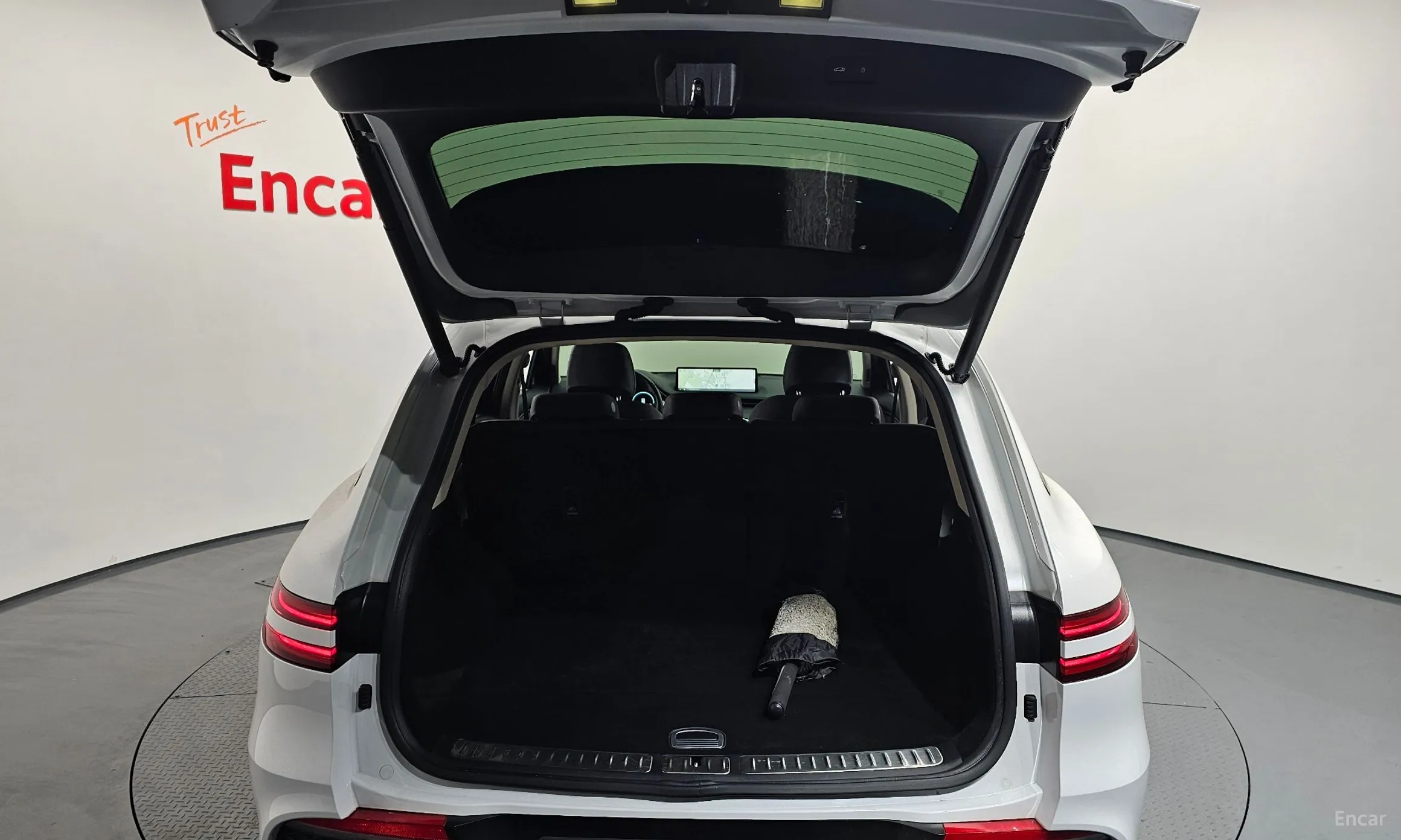 Genesis GV70 превью 20