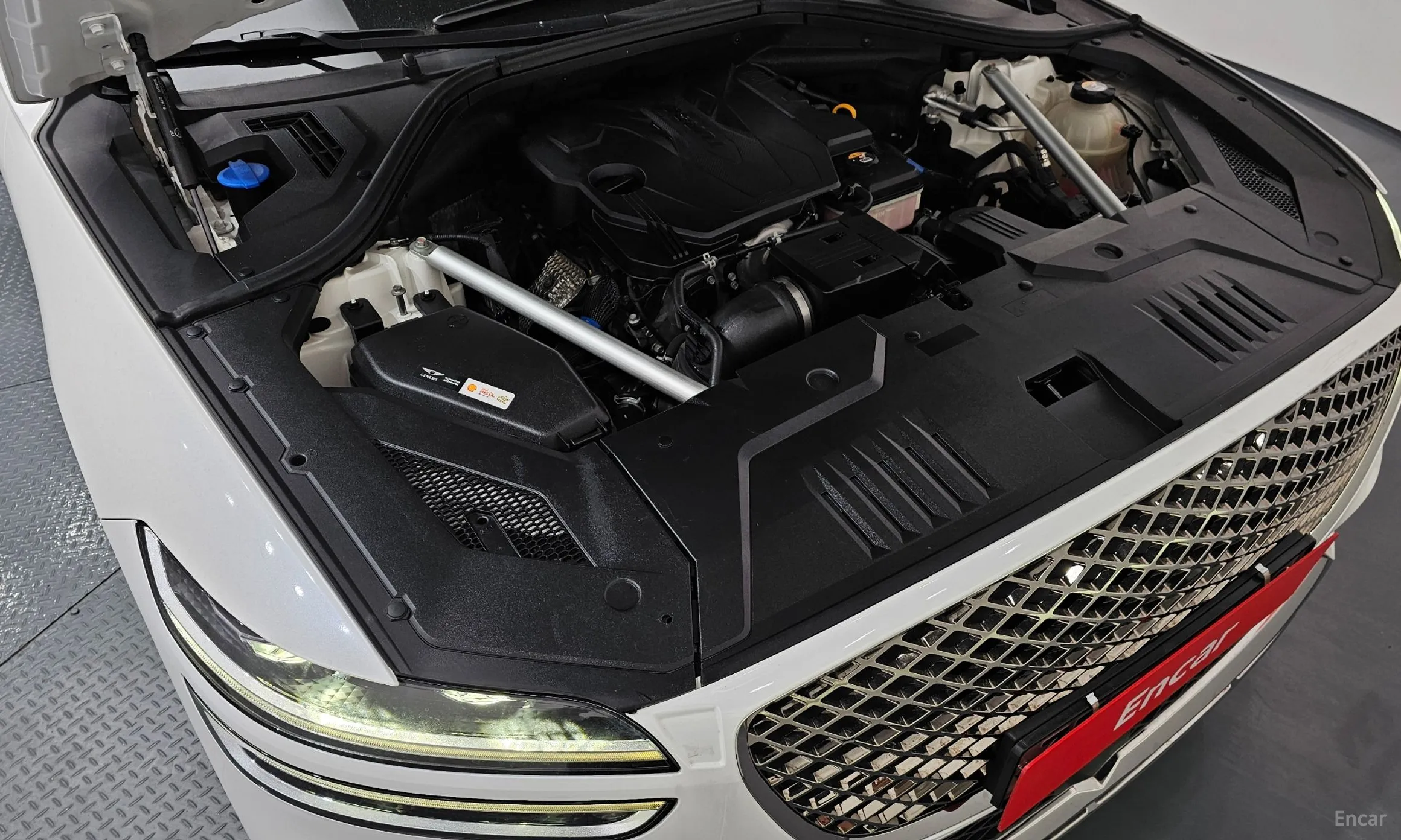 Genesis GV70 превью 6