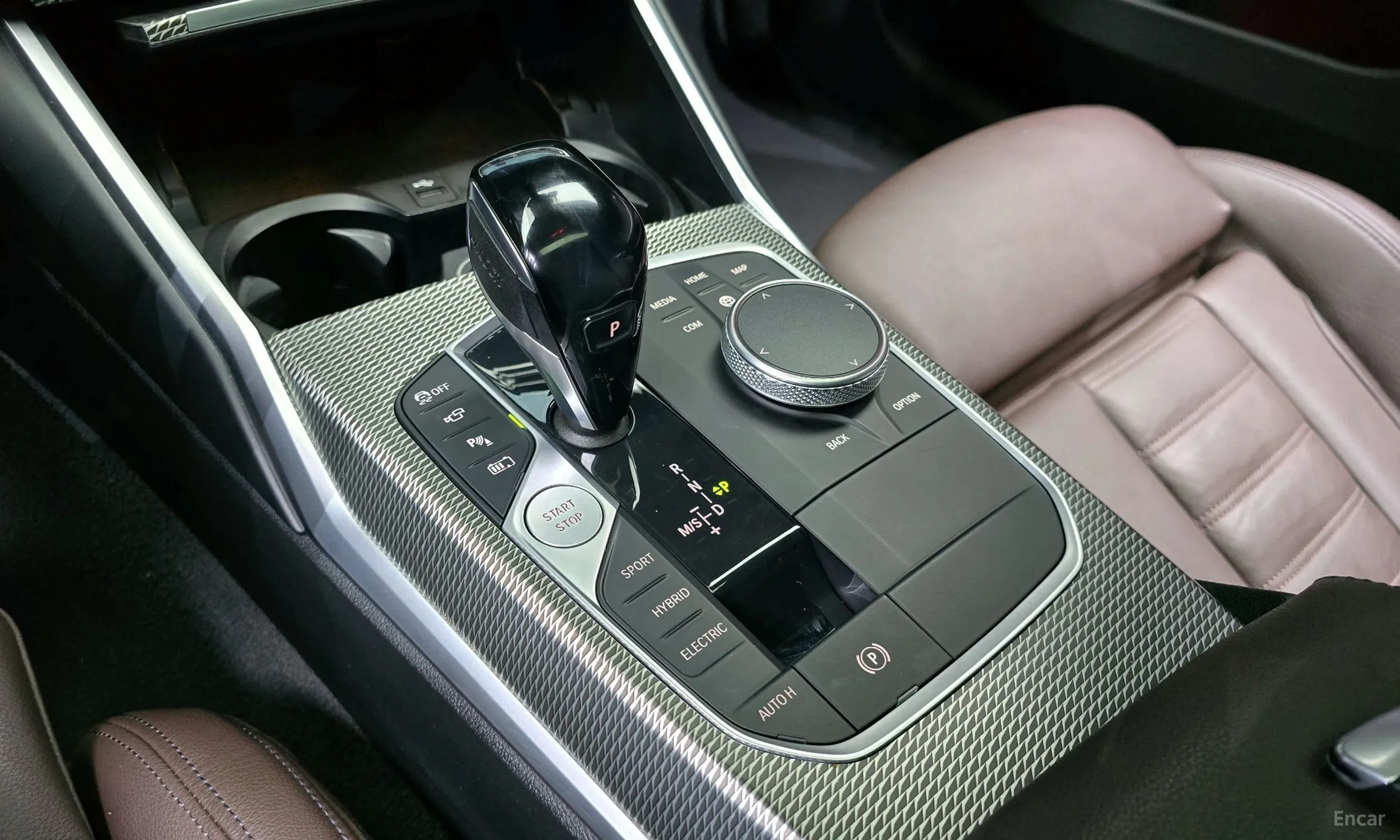 BMW 3 Series (G20) превью 9