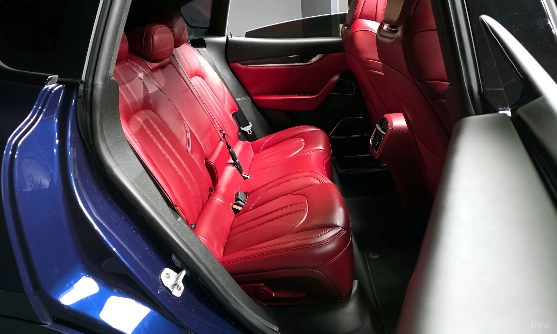 Maserati Levante превью 12