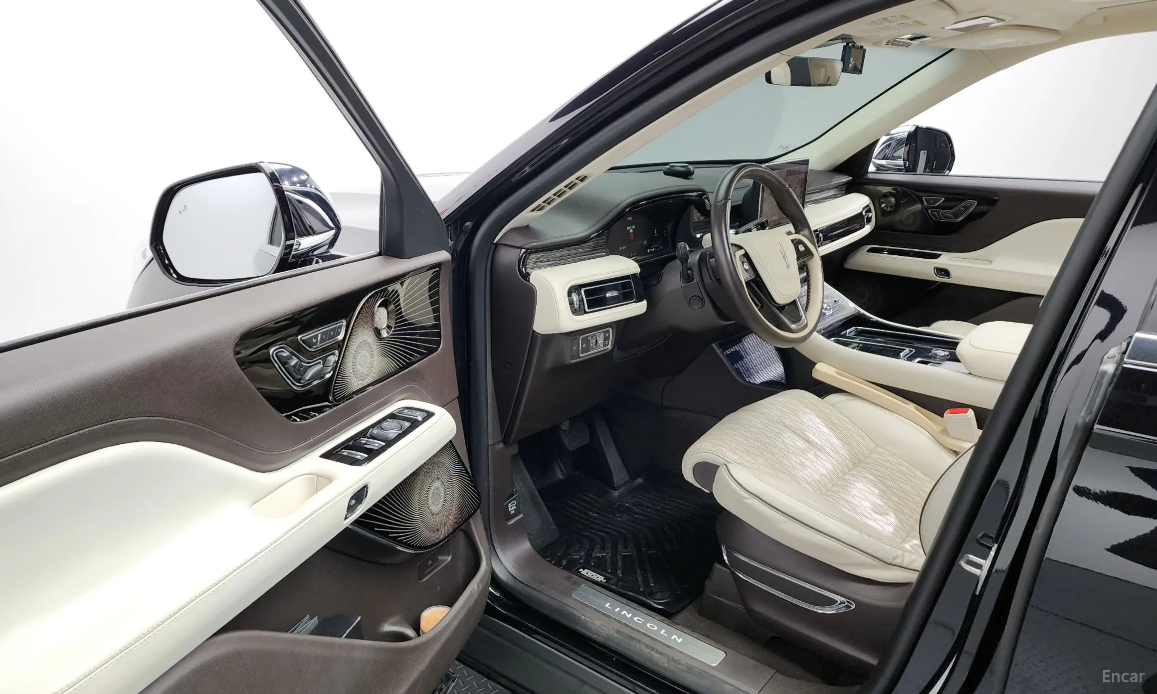 Lincoln Aviator 2nd Generation превью 10