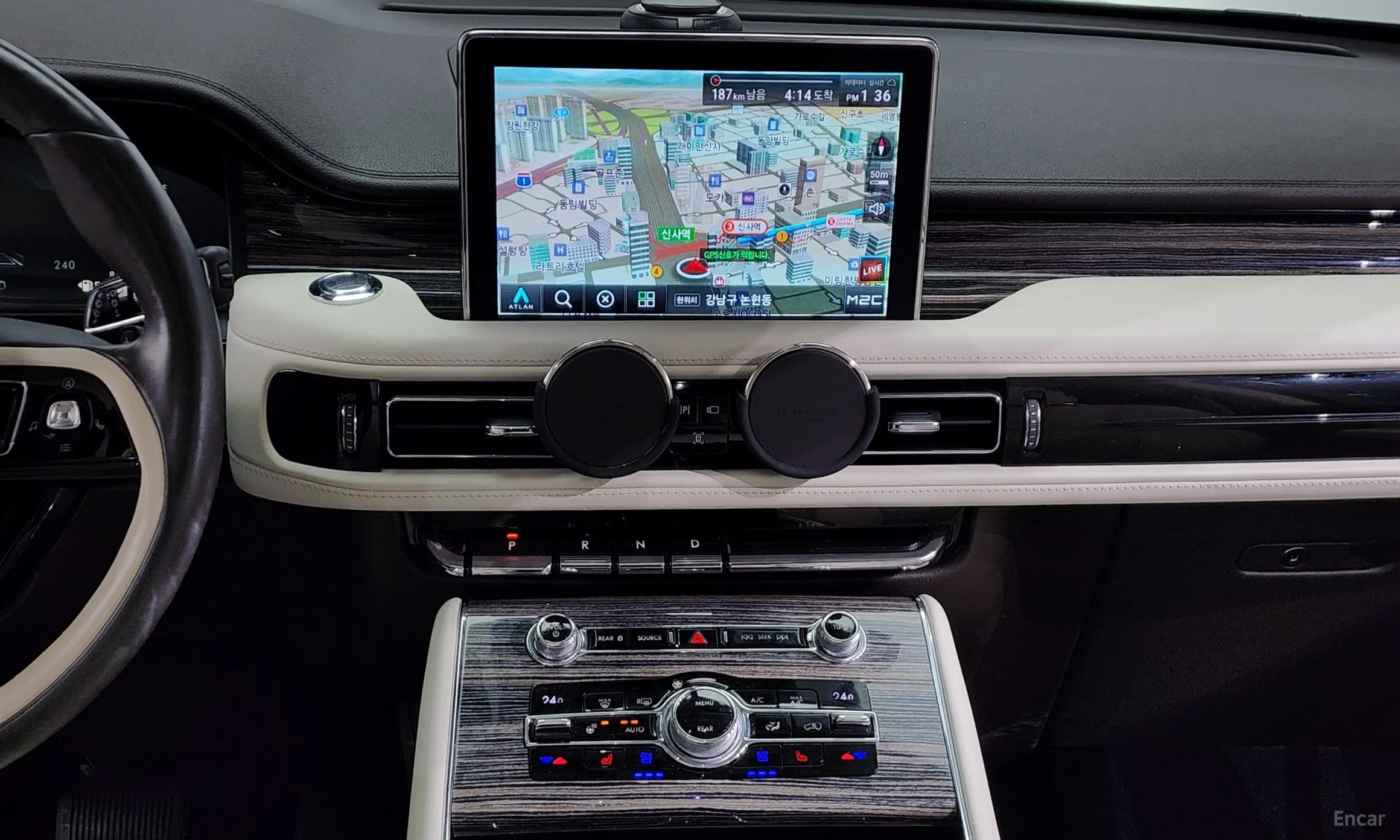 Lincoln Aviator 2nd Generation превью 14