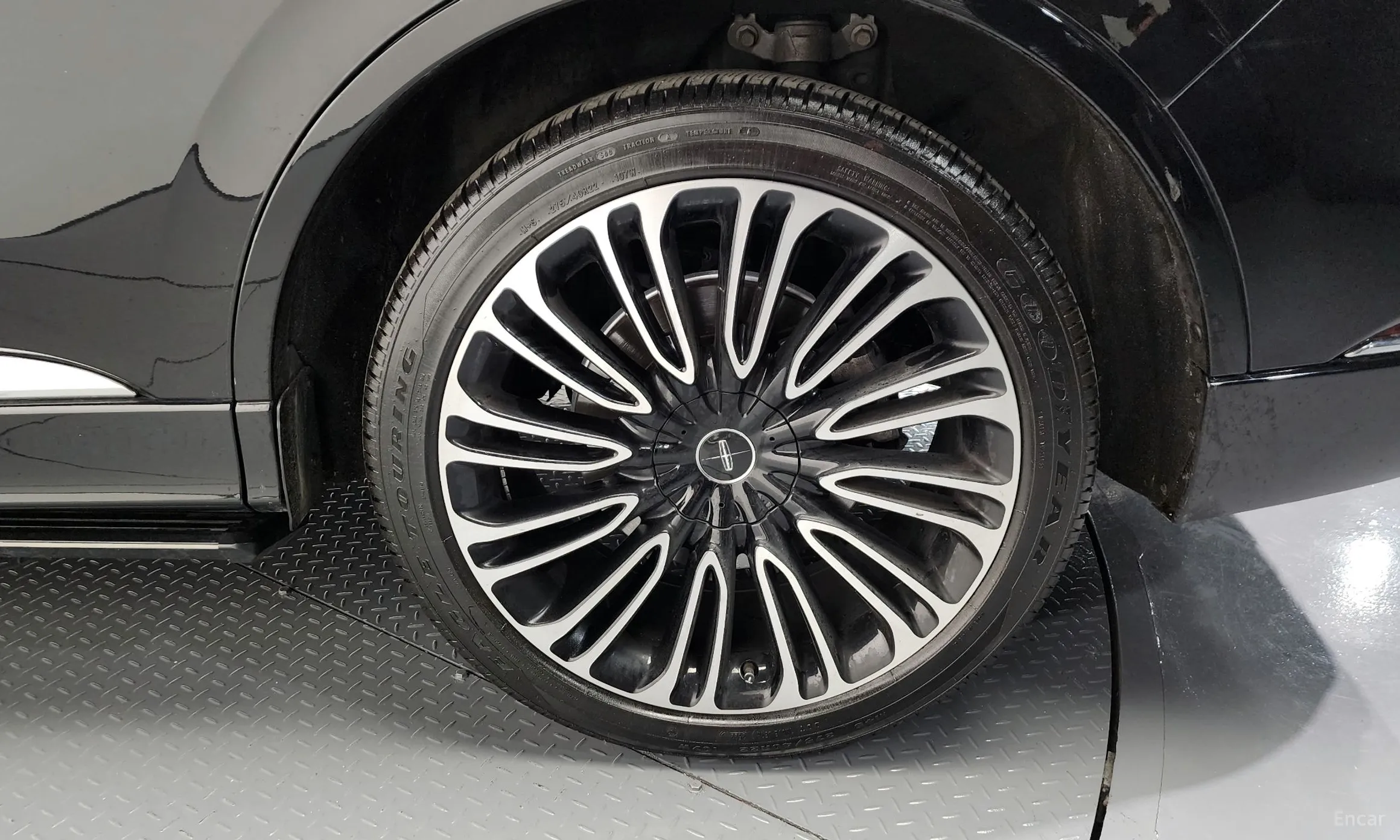 Lincoln Aviator 2nd Generation превью 5