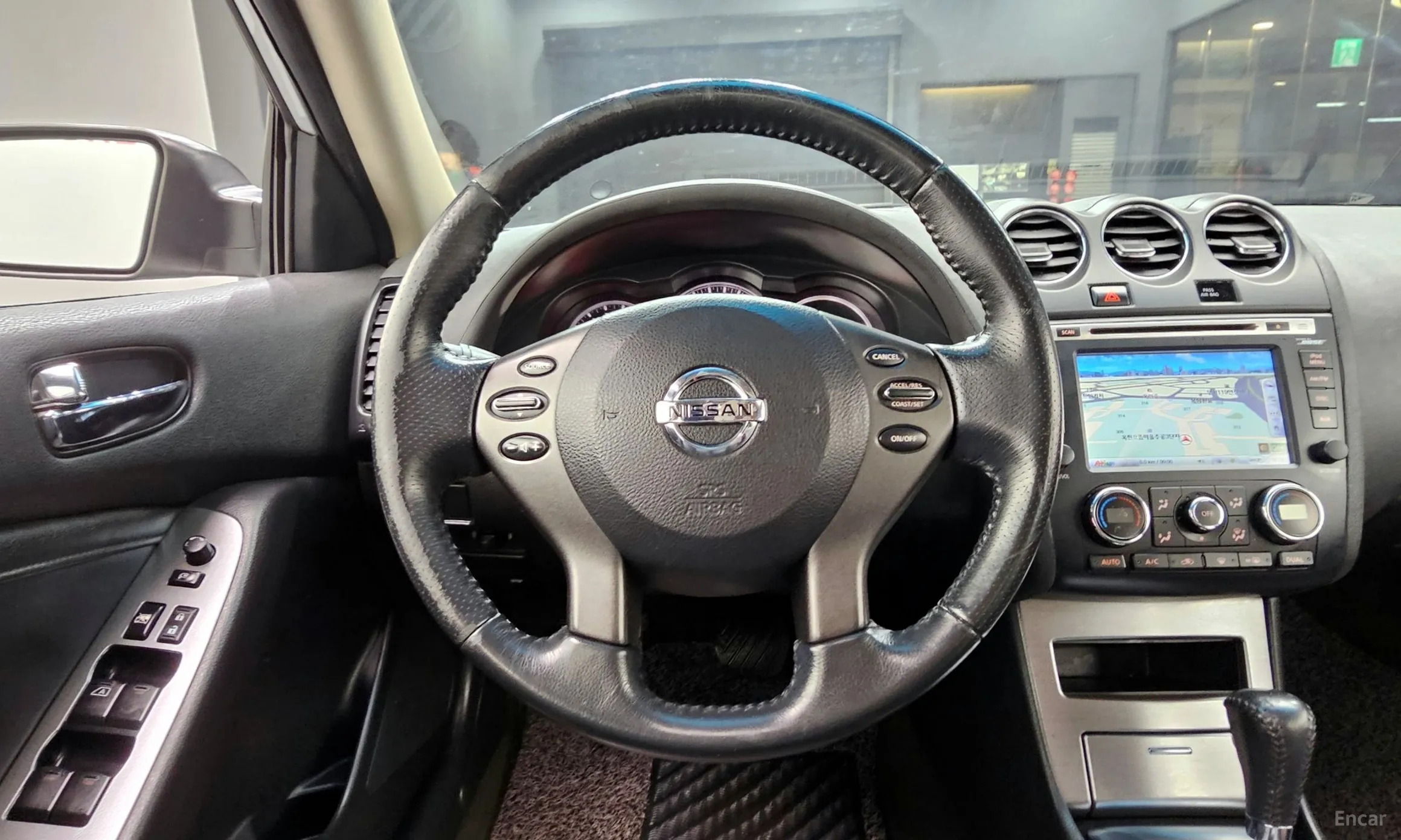 Nissan Altima превью 13