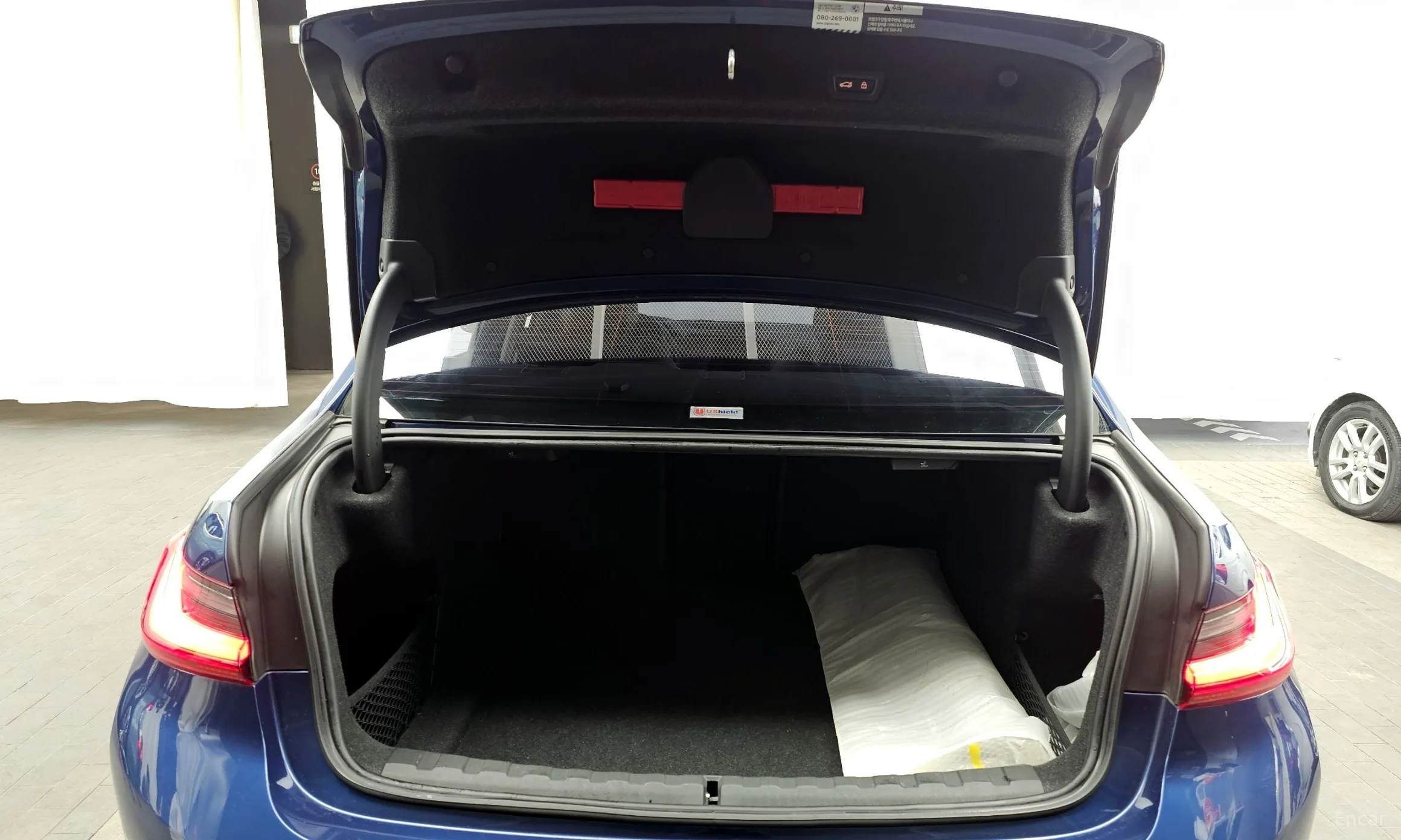 BMW 3 Series (G20) превью 20